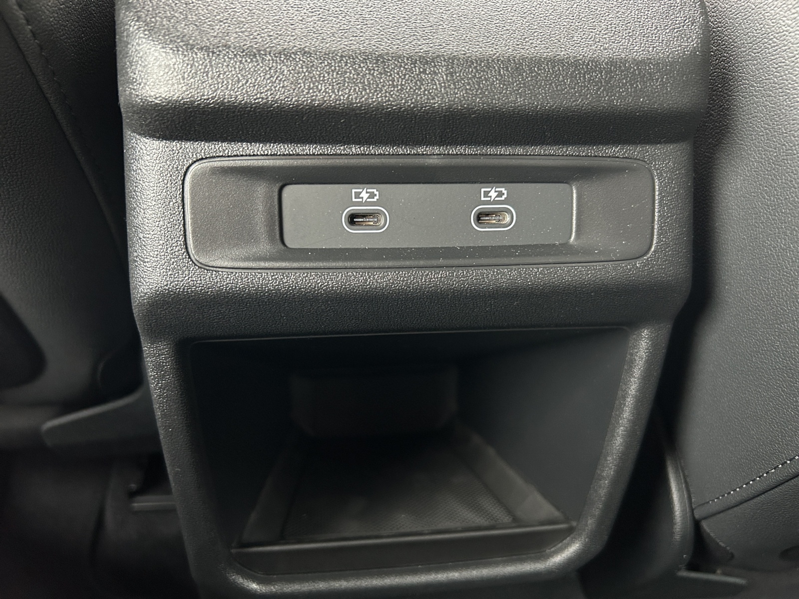 AUDI Q3 SUV 110 kW TFSI S tronic-image-13