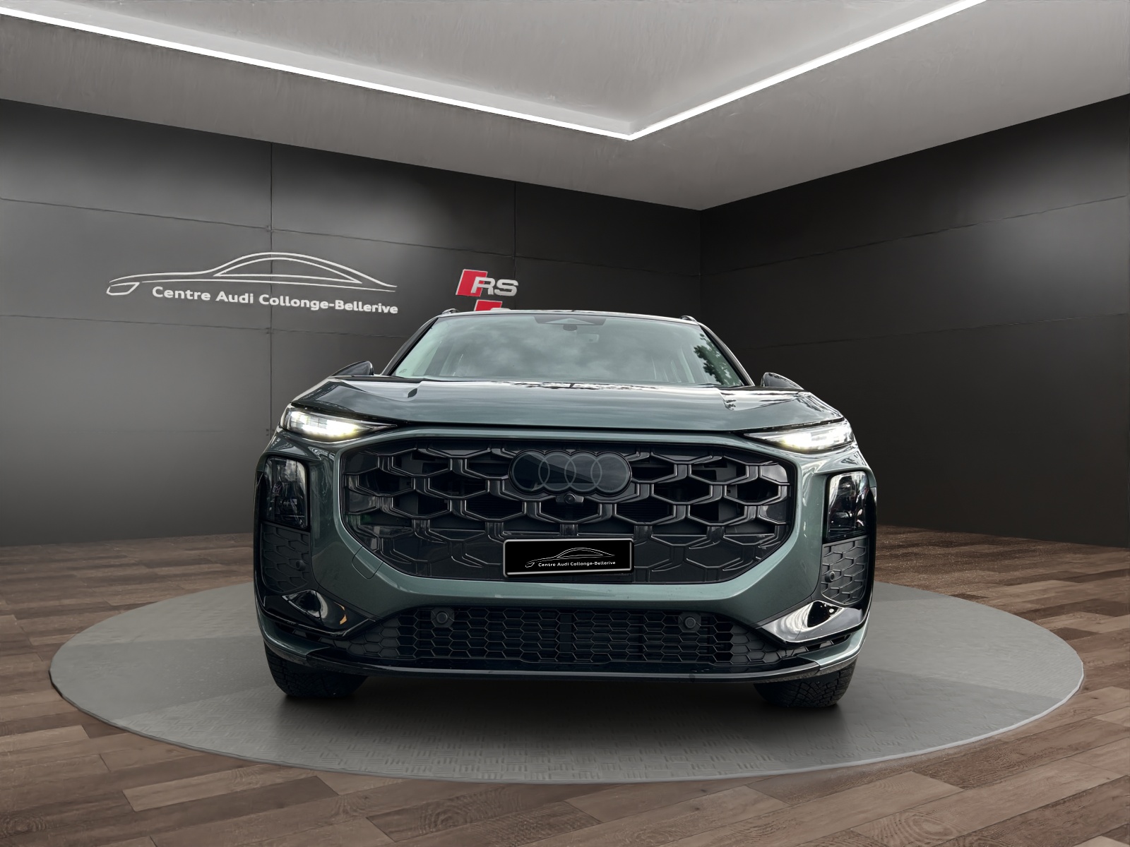 AUDI Q3 SUV 110 kW TFSI S tronic-image-1