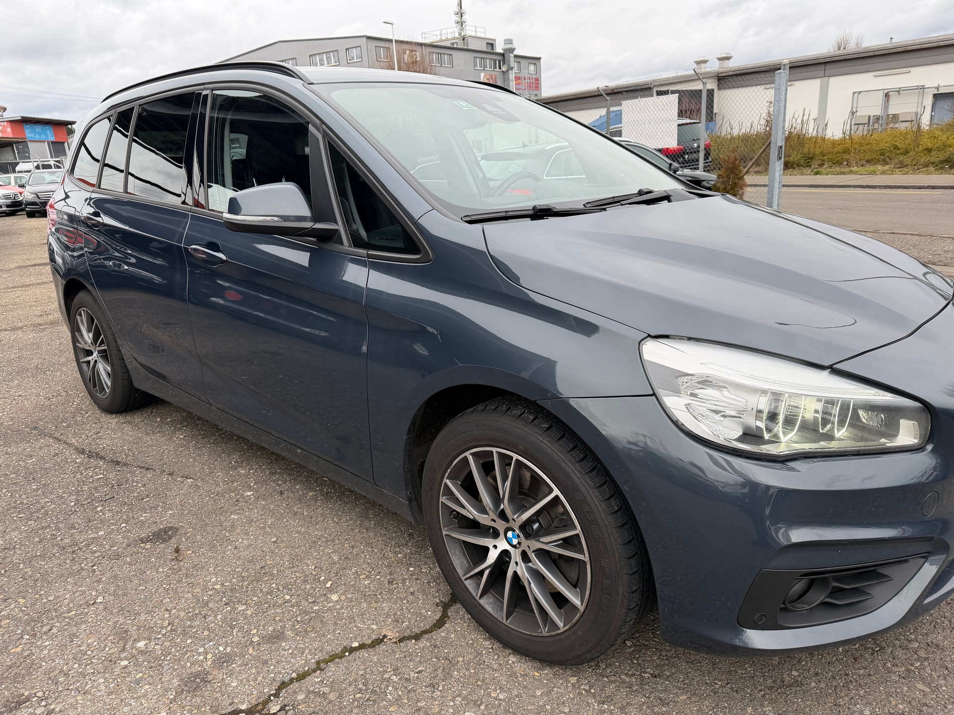 BMW 220d xDrive Gran Tourer Luxury Line Steptronic-image-1