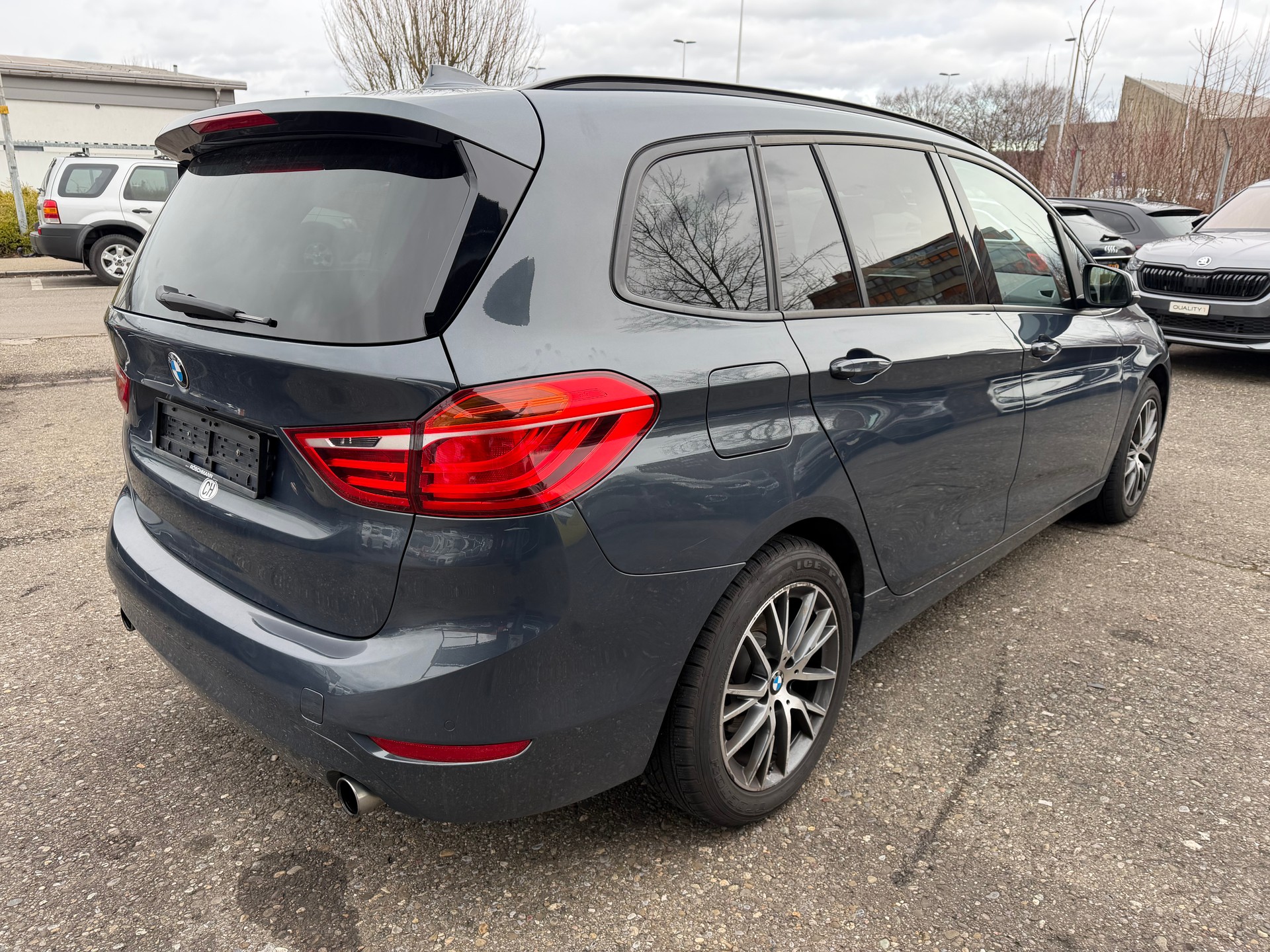 BMW 220d xDrive Gran Tourer Luxury Line Steptronic-image-3