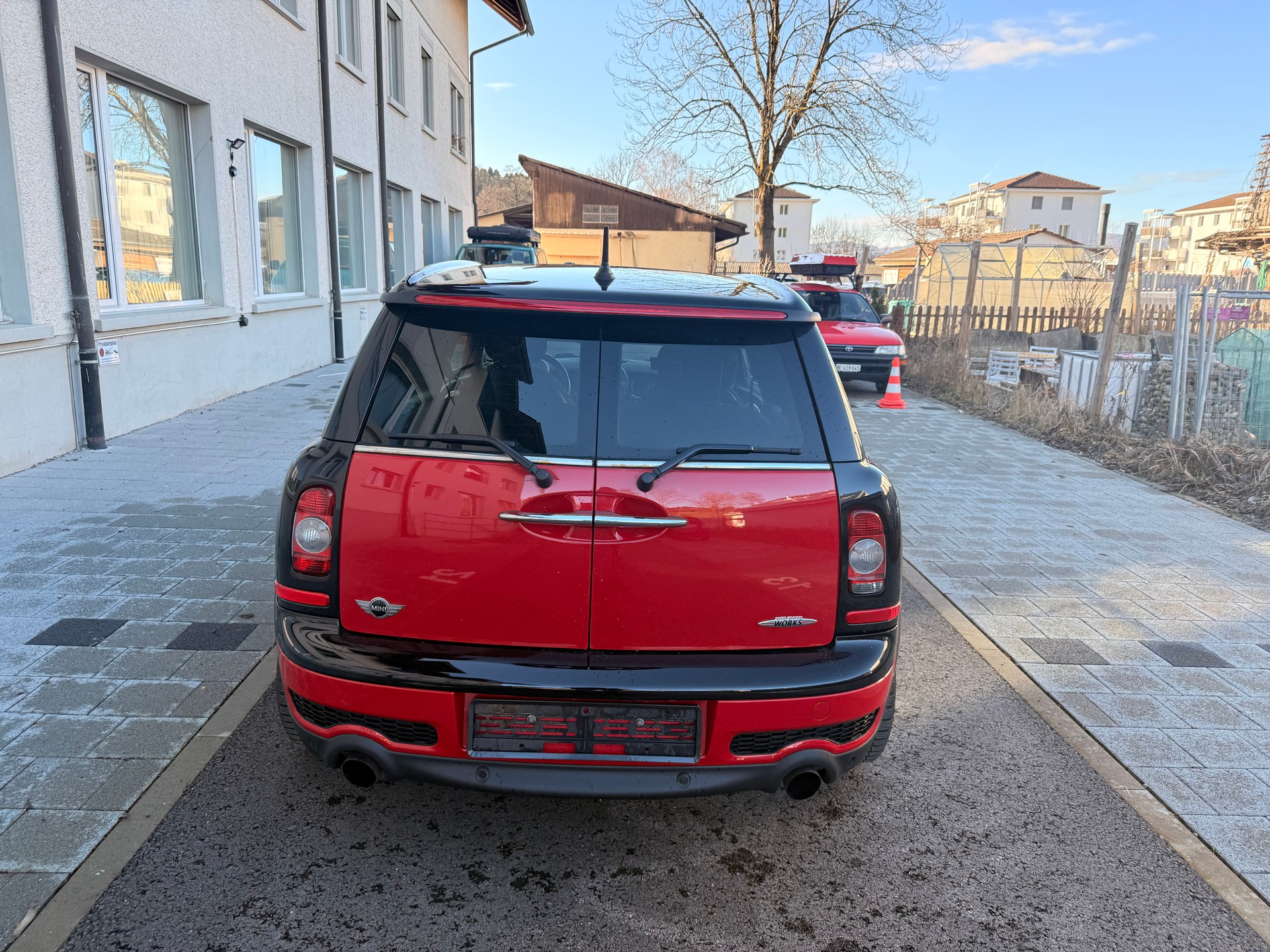 MINI Clubman Cooper John Cooper Works-image-7