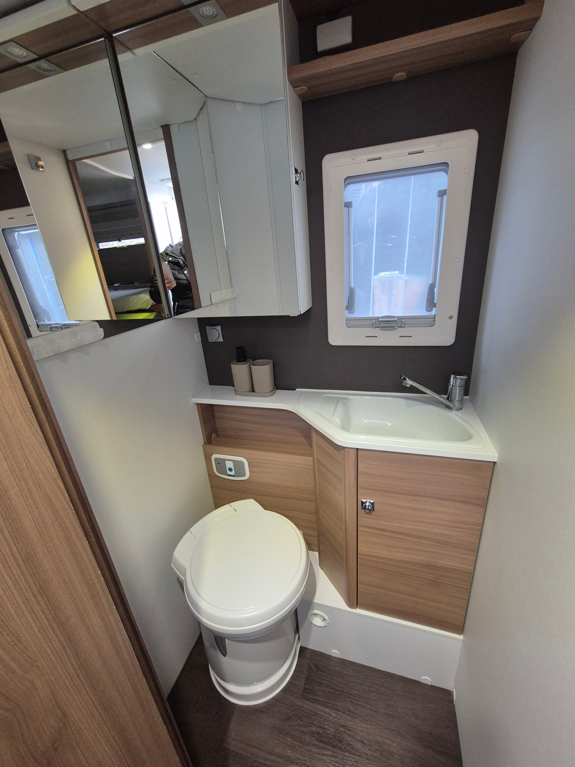 ADRIA Matrix 670 SL-image-7