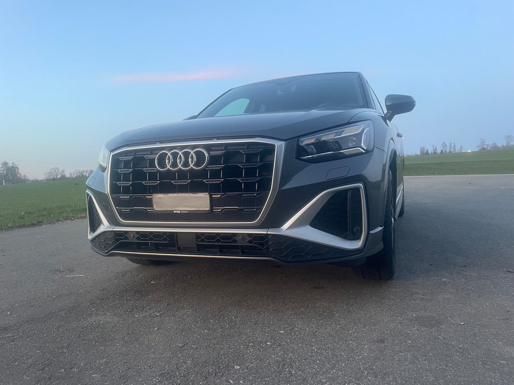 AUDI 35 TFSI S tronic S line-image-2