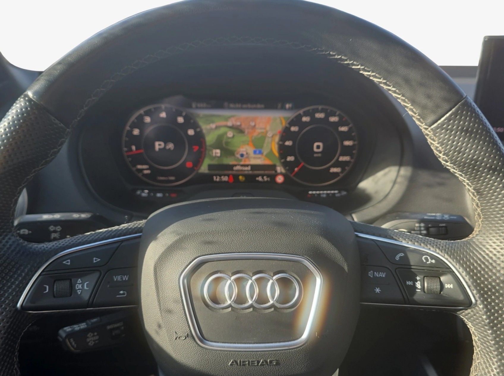 AUDI 35 TFSI S tronic S line-image-11
