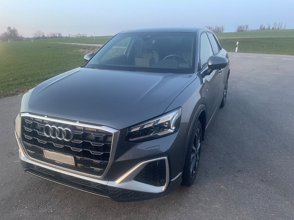 AUDI 35 TFSI S tronic S line-image-1