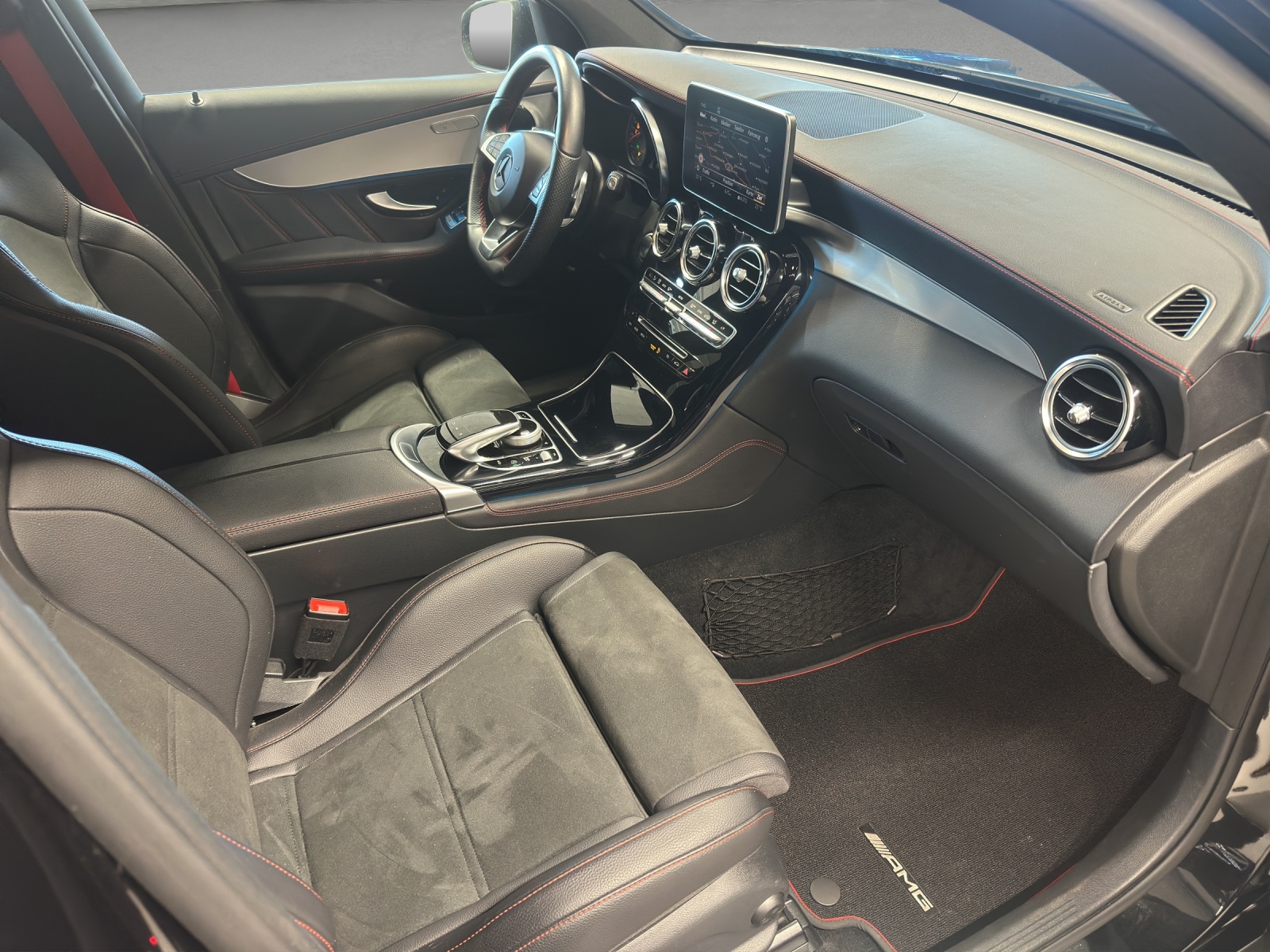 MERCEDES-BENZ GLC Coupé 43 AMG 4Matic 9G-Tronic-image-8