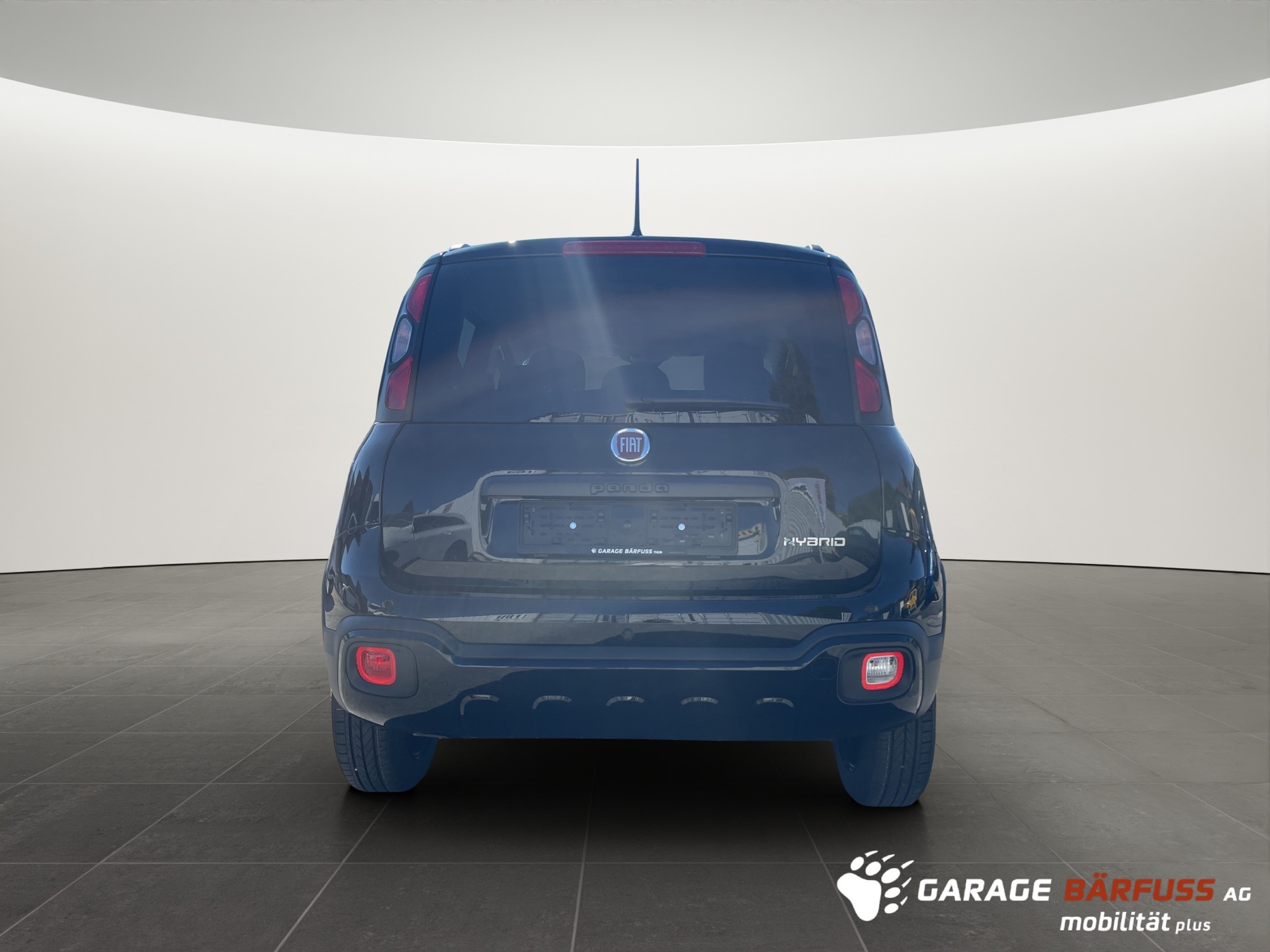 FIAT Panda 1.0 Hybrid Cross-showroom-element-3