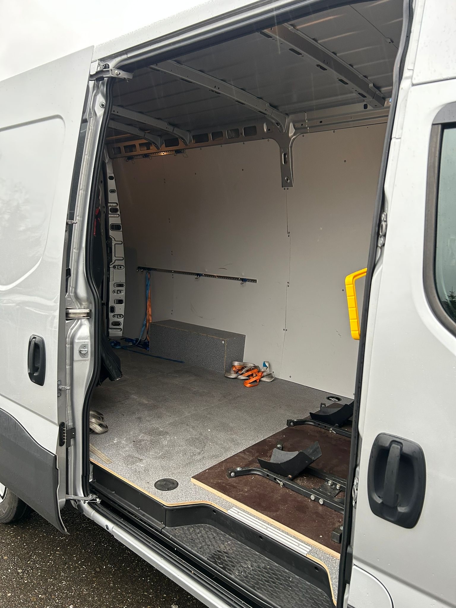 IVECO 35 S 18H A8-image-13