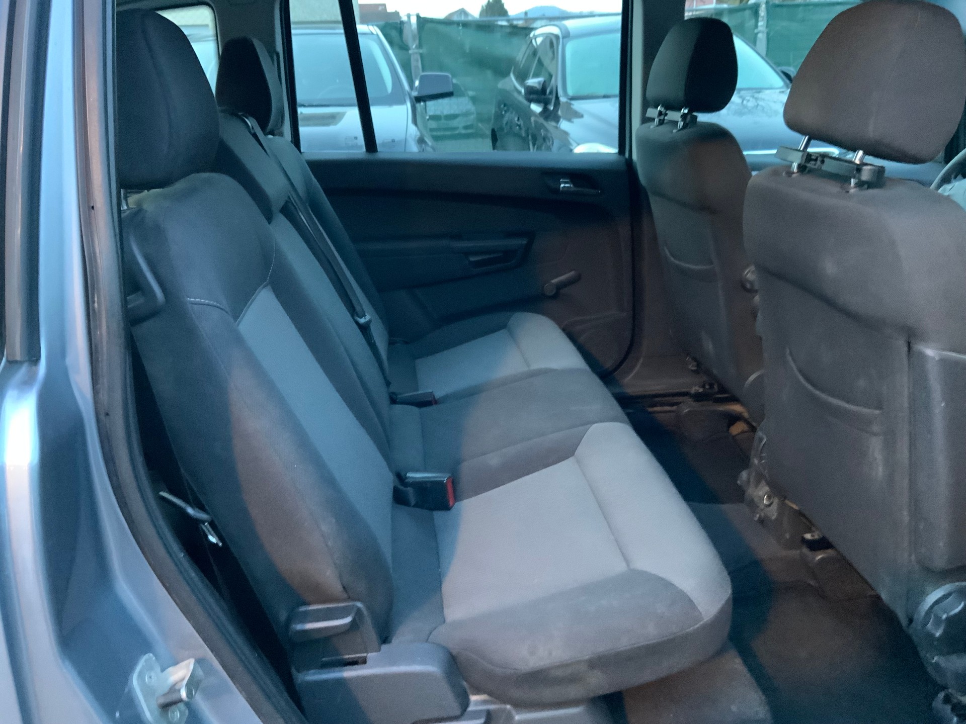 OPEL Zafira 1.9 CDTI Sport-image-10