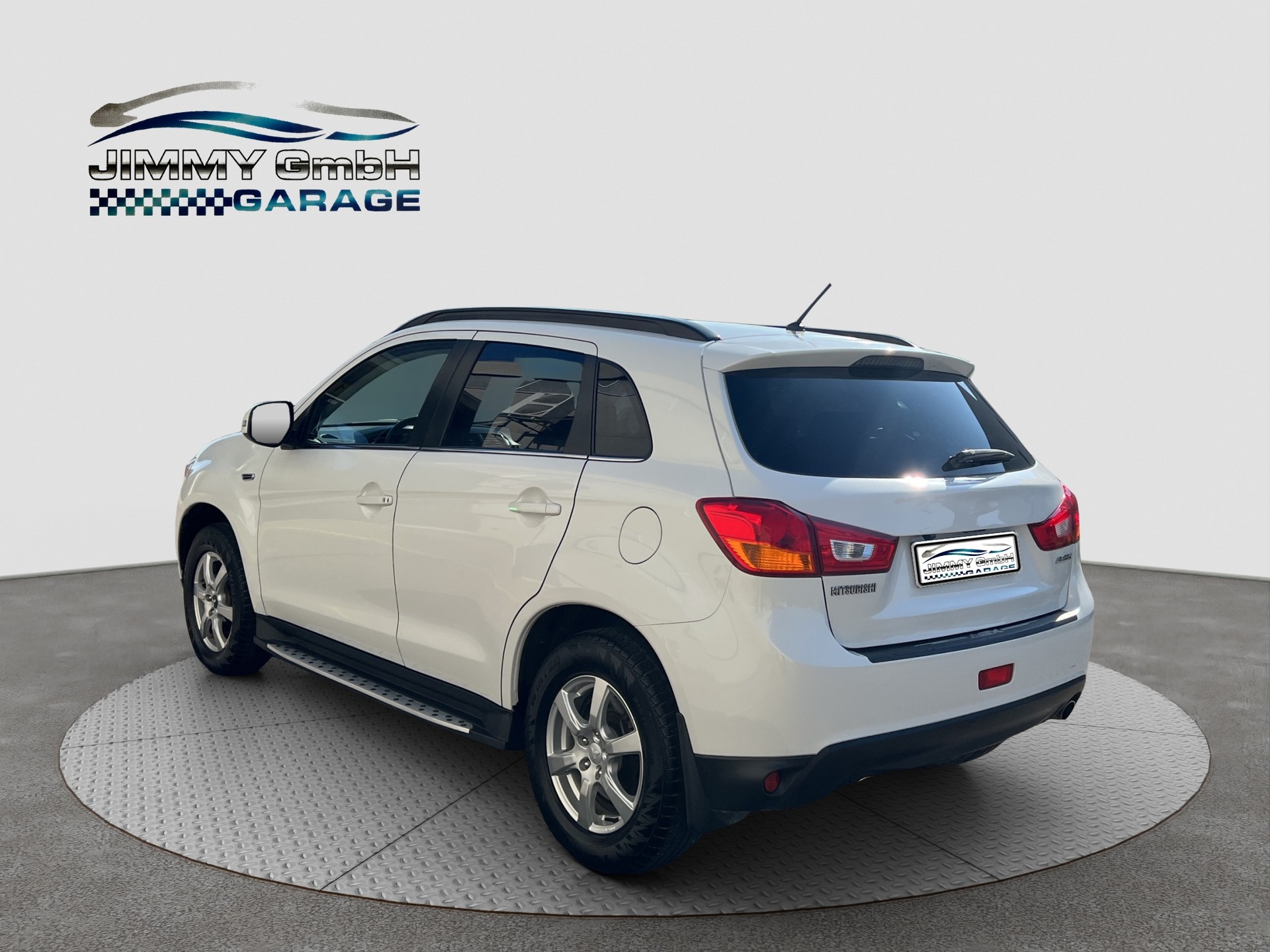 MITSUBISHI ASX 2.2 DID Navigator 4WD Automatic-image-3
