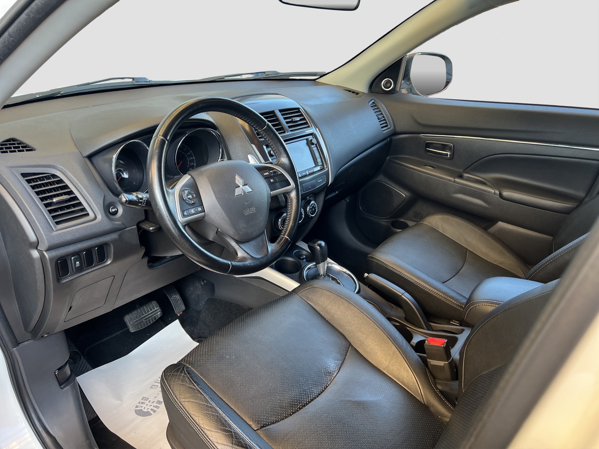 MITSUBISHI ASX 2.2 DID Navigator 4WD Automatic-image-11