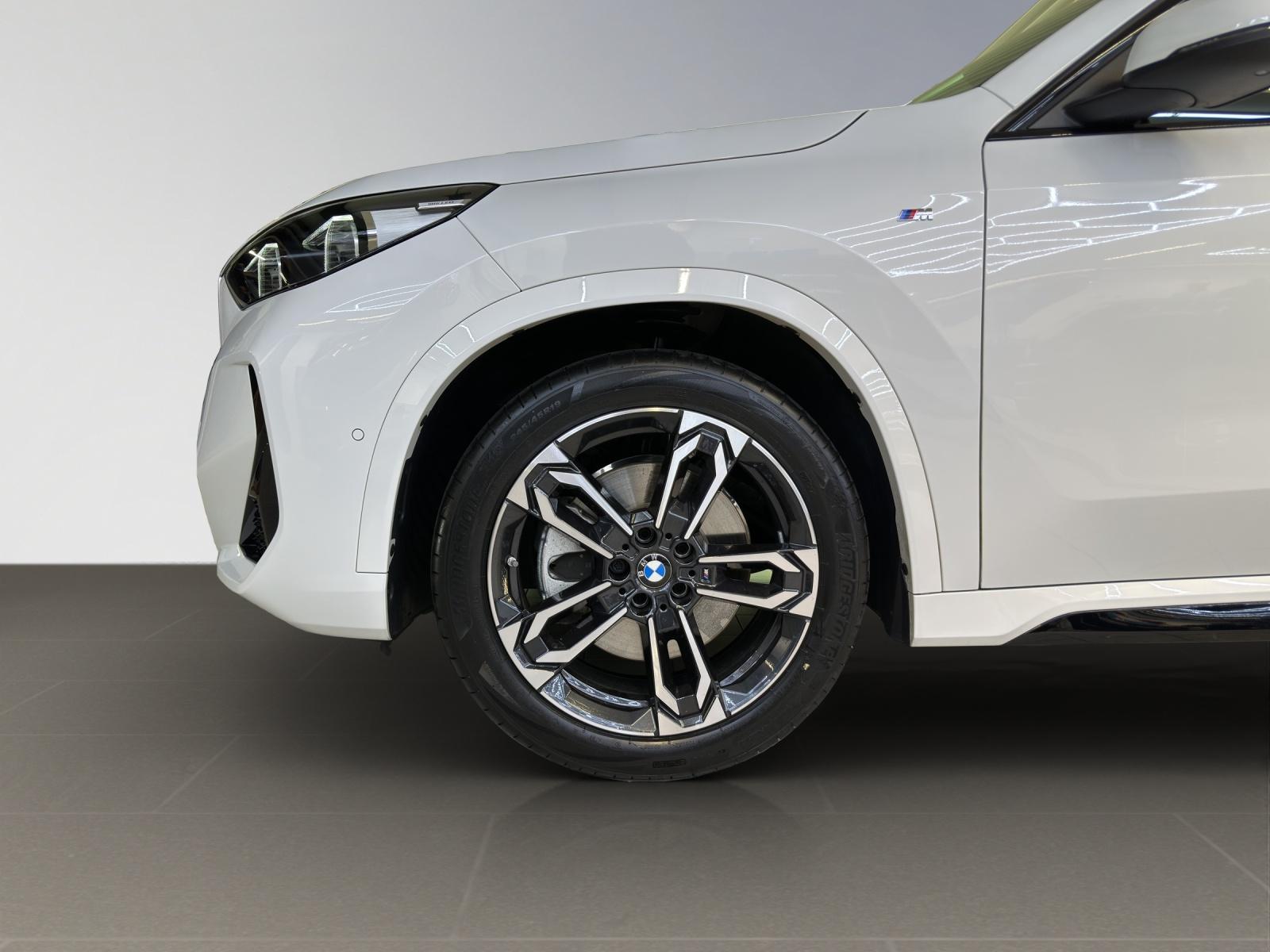 BMW X1 23i xDrive M Sport-image-18