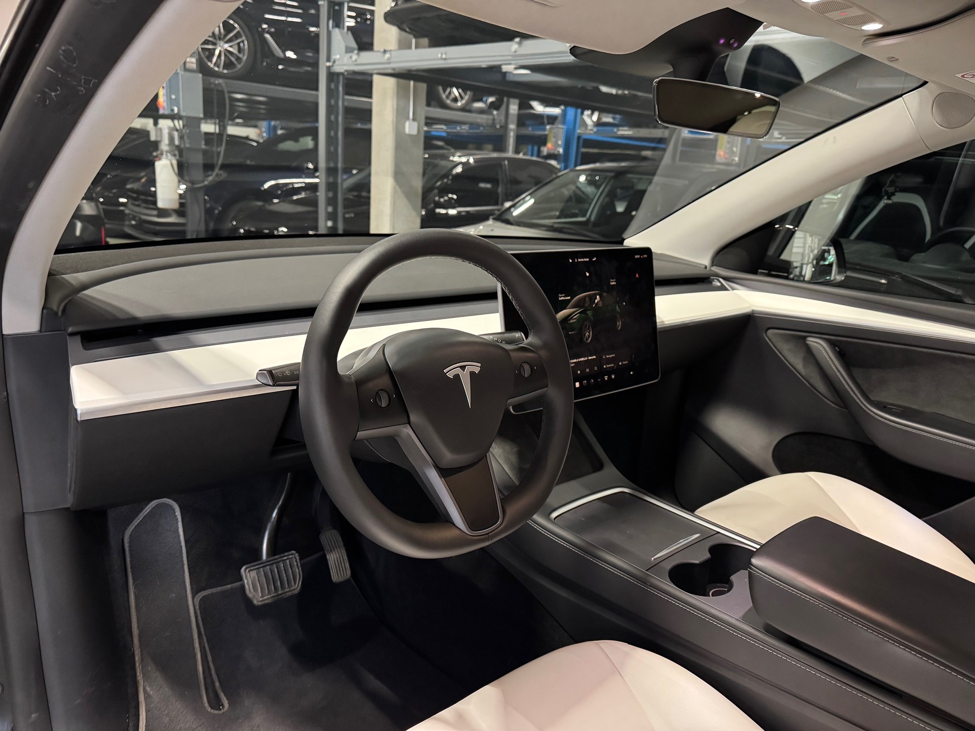 TESLA Model Y RWD-image-5