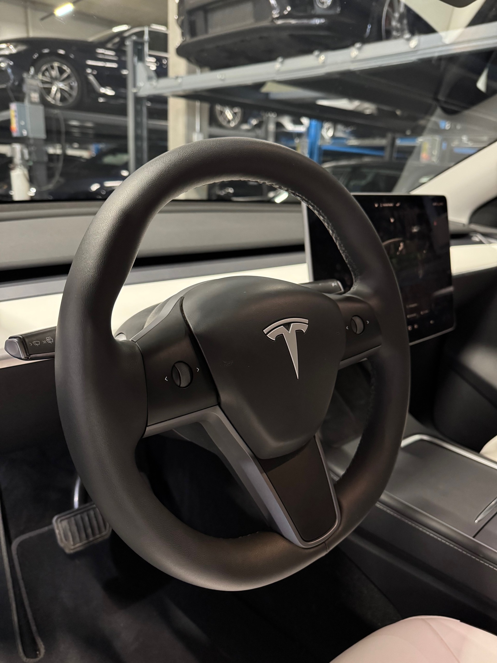 TESLA Model Y RWD-image-6