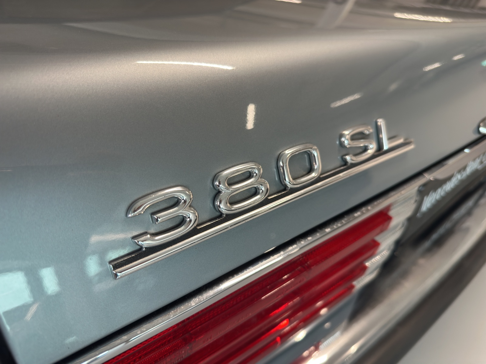 MERCEDES-BENZ 380 SL-image-15