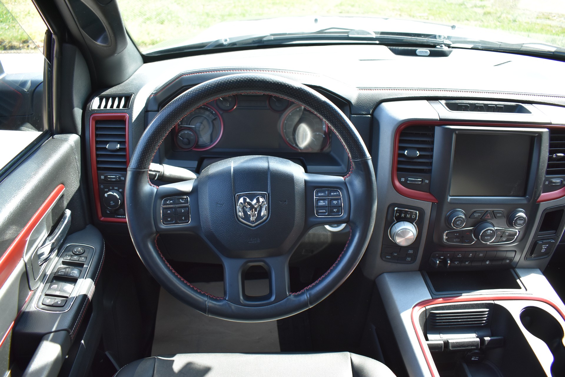 DODGE Ram 1500 Rebel-image-8