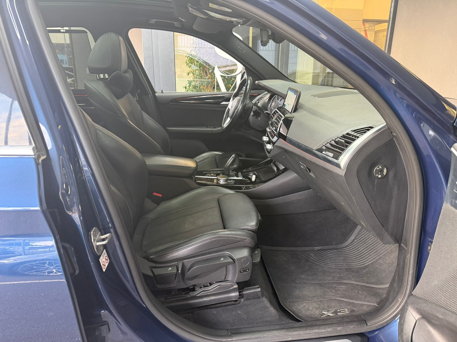 BMW X3 xDrive 30d ▪ Pano ▪ Head Up ▪ AHK ▪ xLine Steptronic-image-15