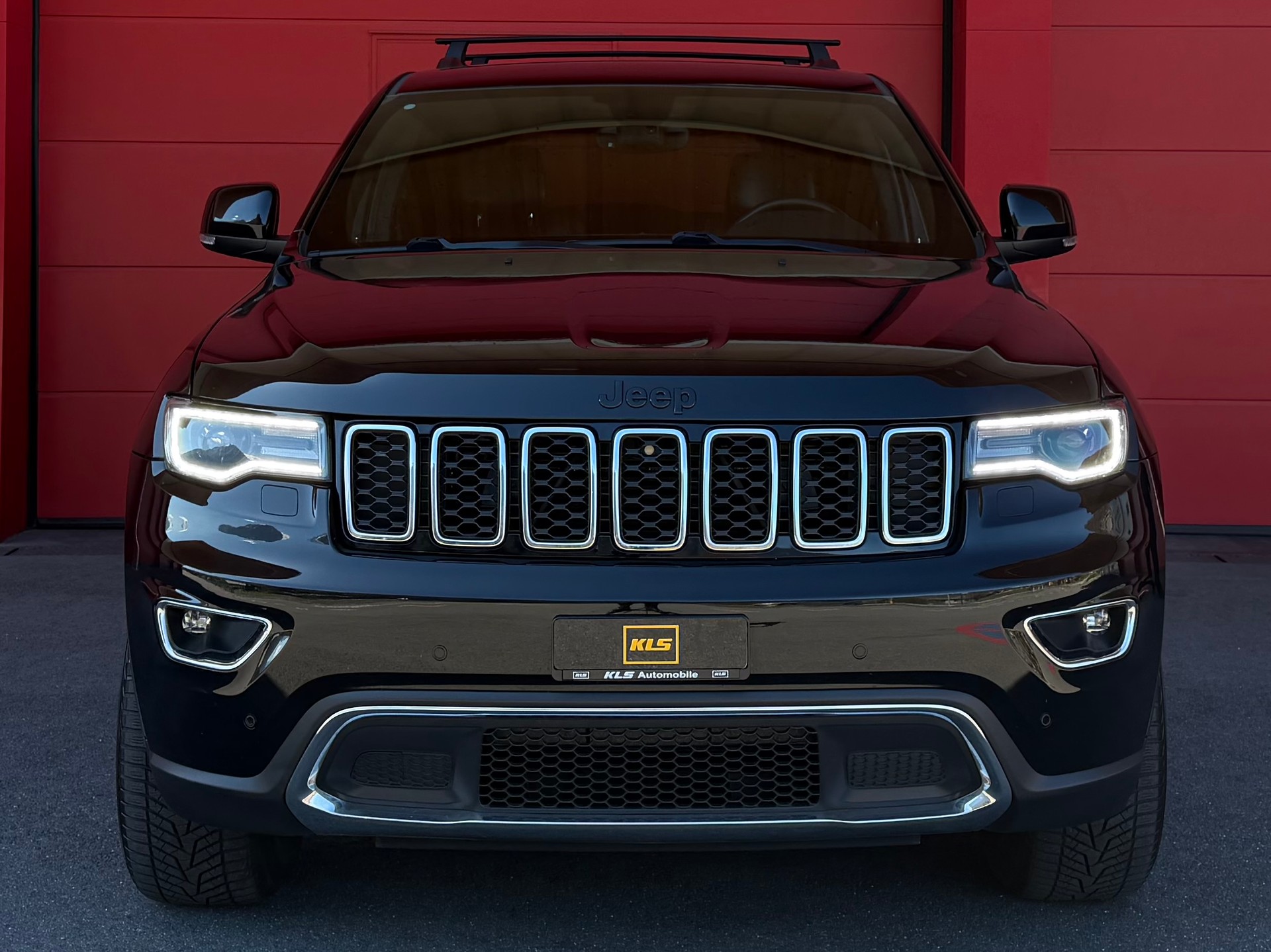 JEEP Grand Cherokee 3.0 CRD Limited Automatic *CH*-image-1