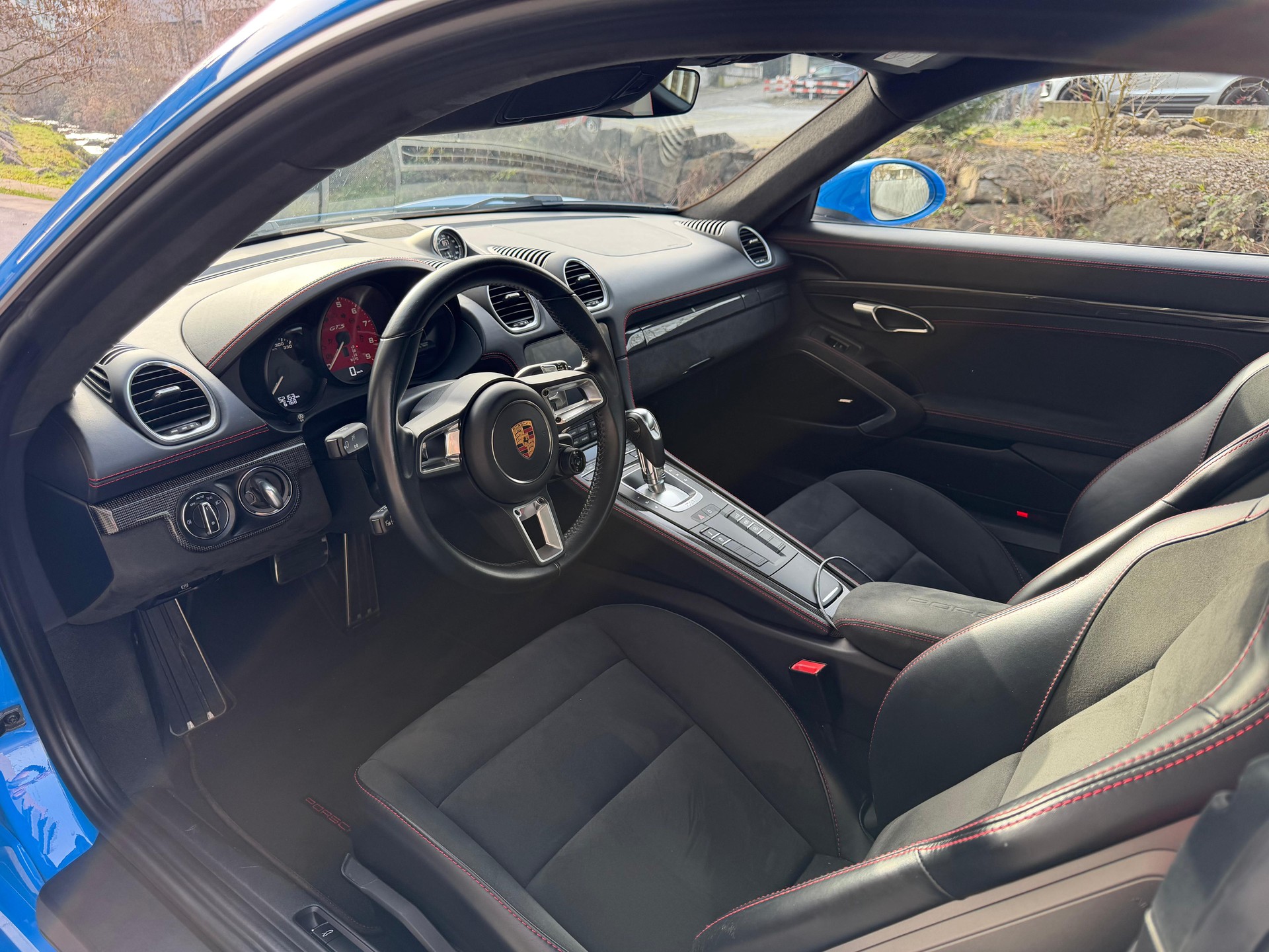 PORSCHE 718 Cayman GTS 4.0 PDK-image-4