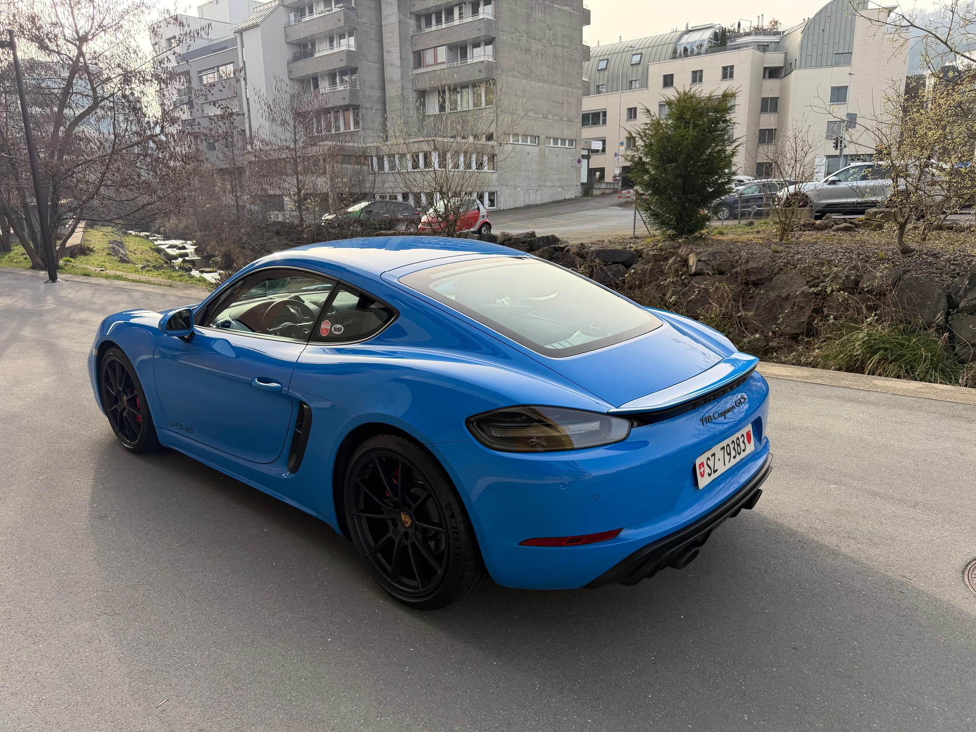 PORSCHE 718 Cayman GTS 4.0 PDK-image-3