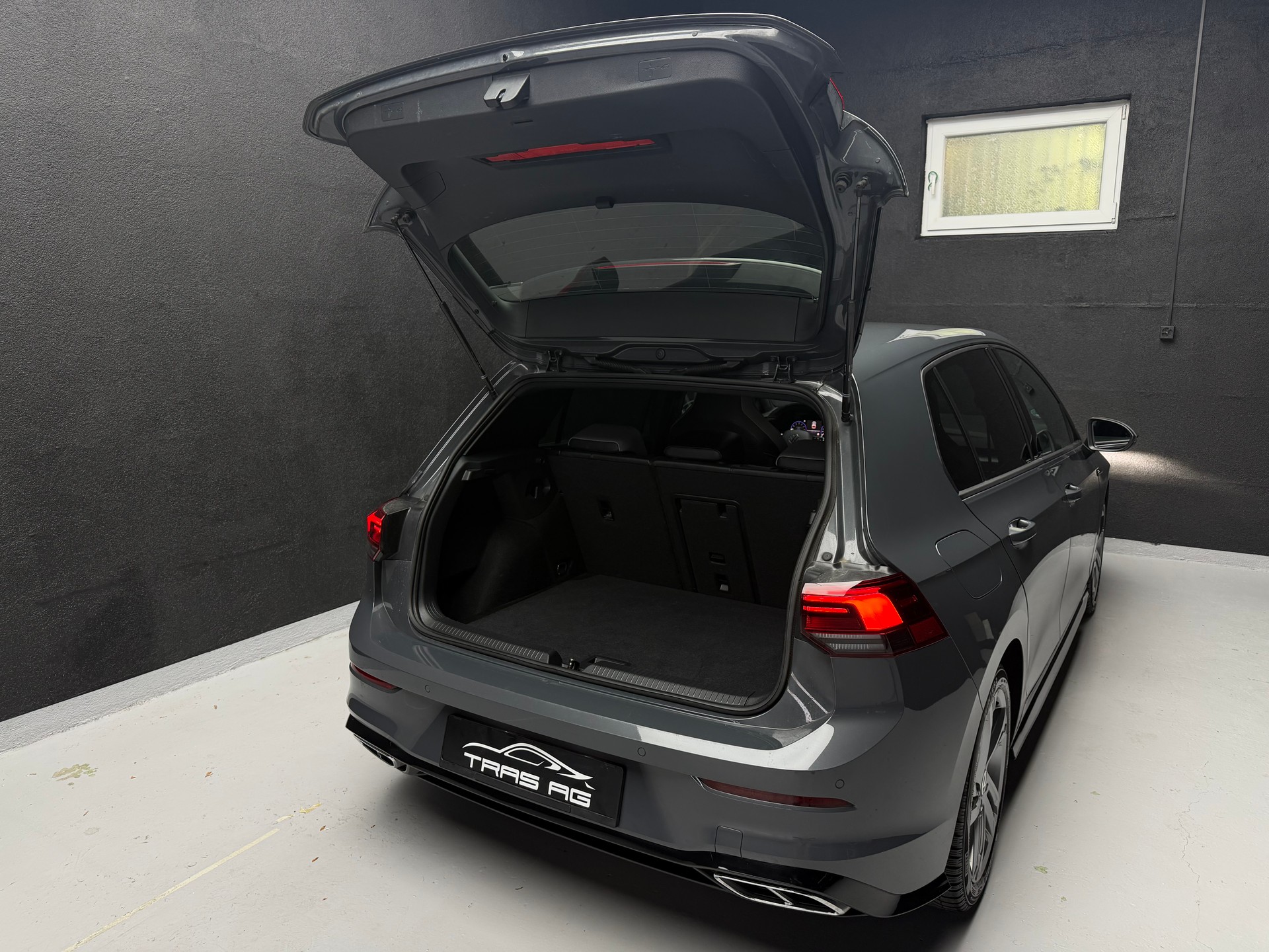 VW Golf 1.5 e TSI mHEV R-Line DSG • ACC • RF-Kamera • Delfingrau-image-11