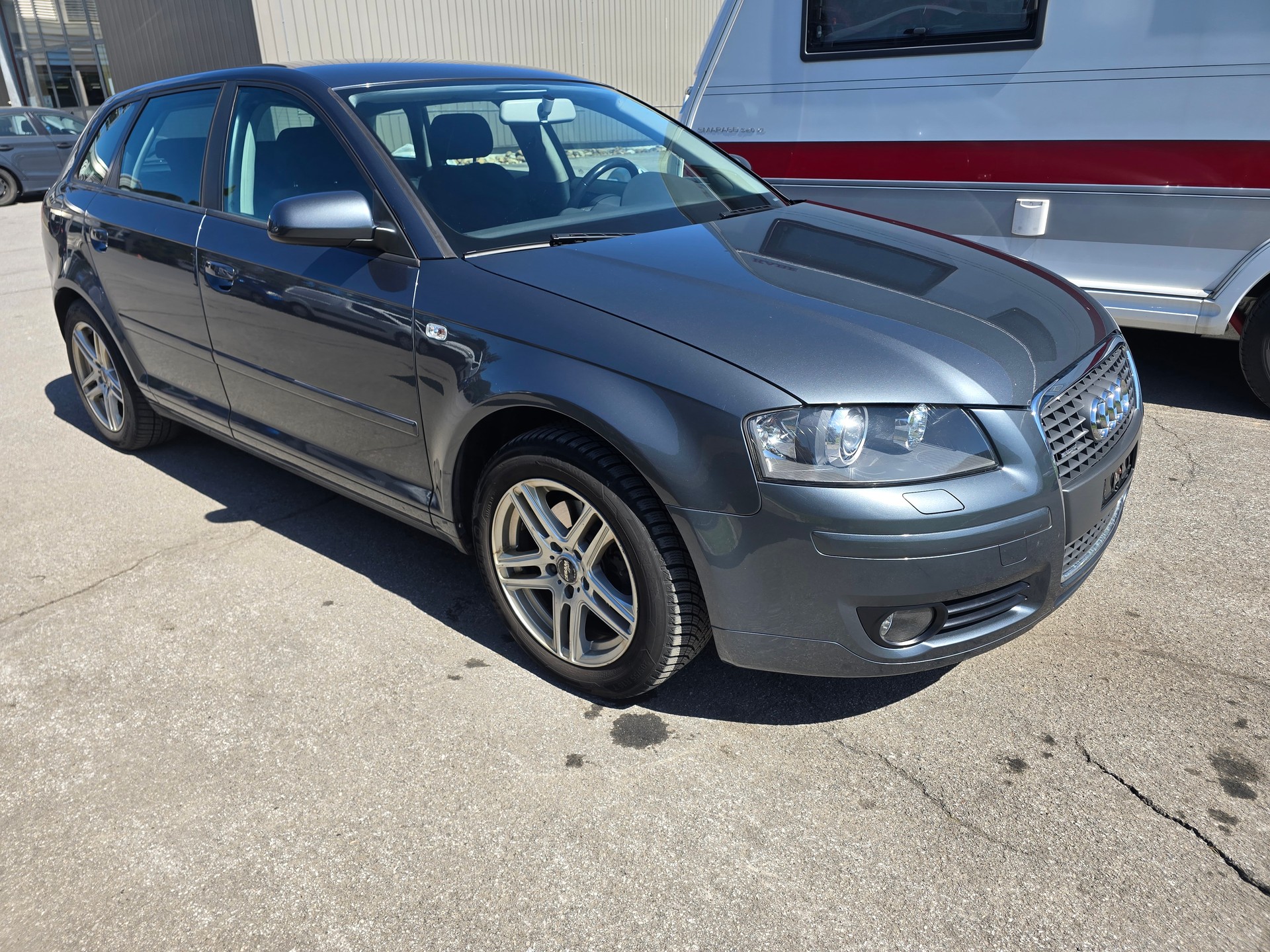AUDI A3 Sportback 2.0 TDI Ambiente quattro-image-3