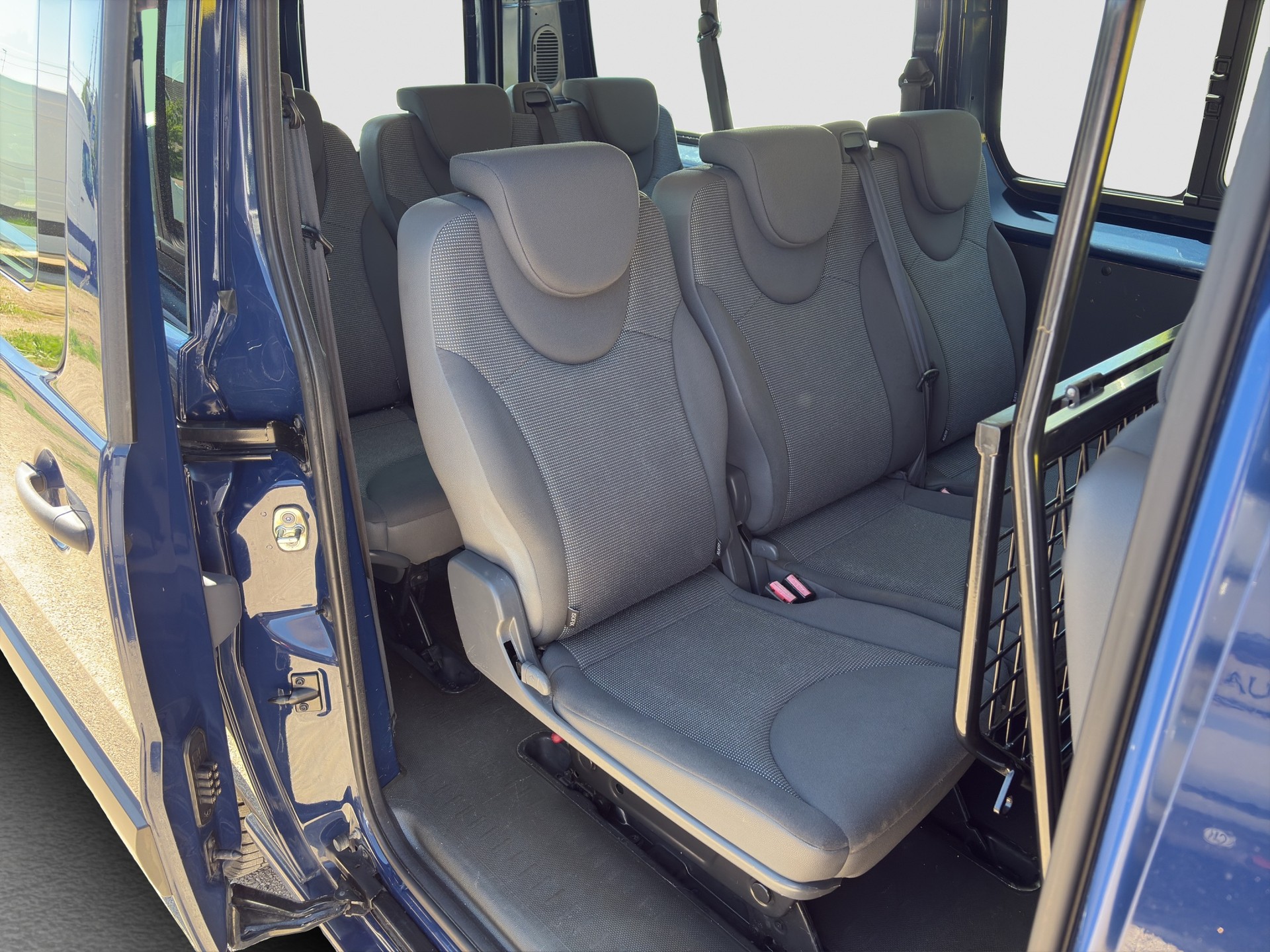 CITROEN Jumpy 2.0 HDi L2H1 Attraction-image-9