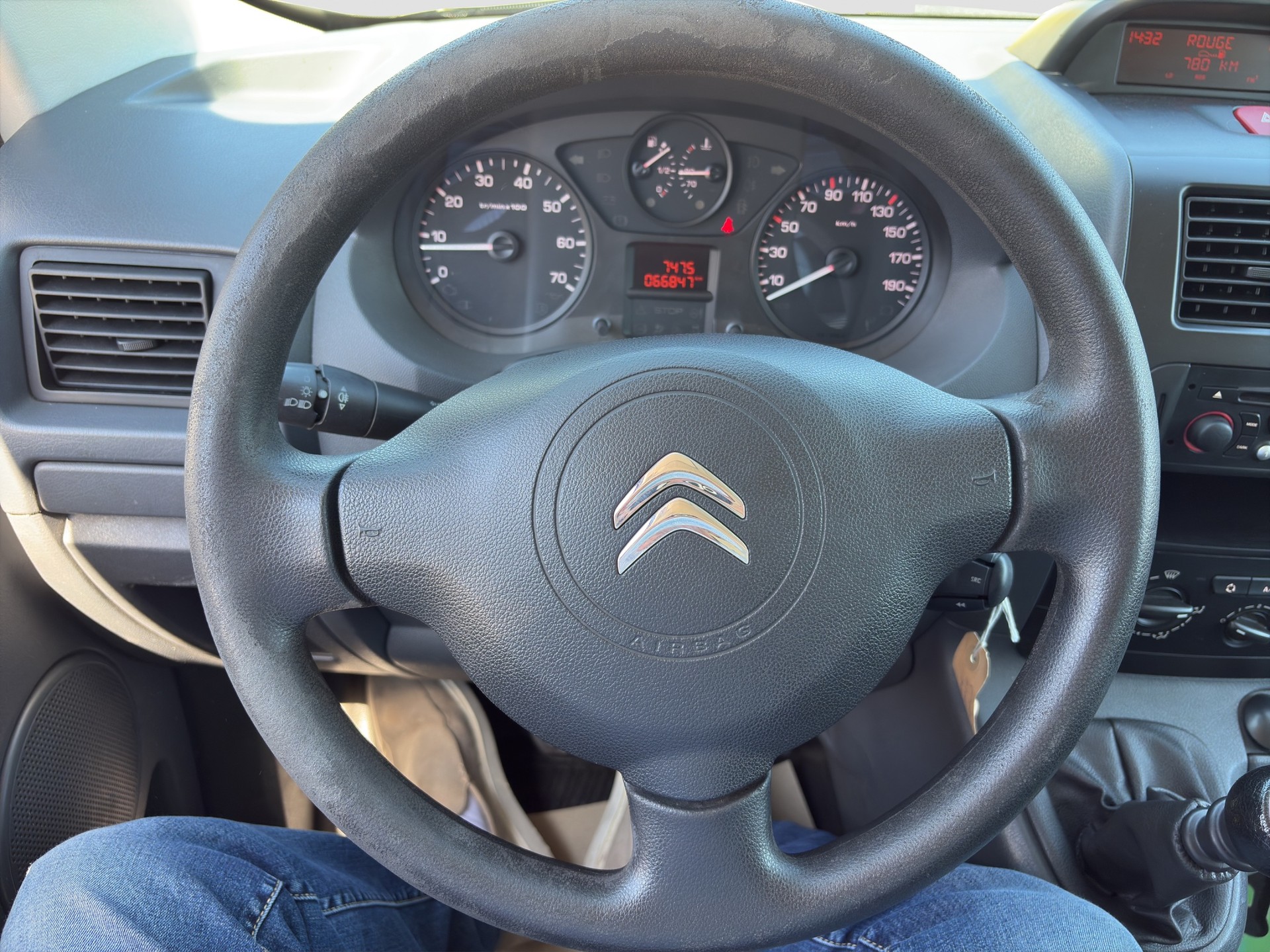 CITROEN Jumpy 2.0 HDi L2H1 Attraction-image-14