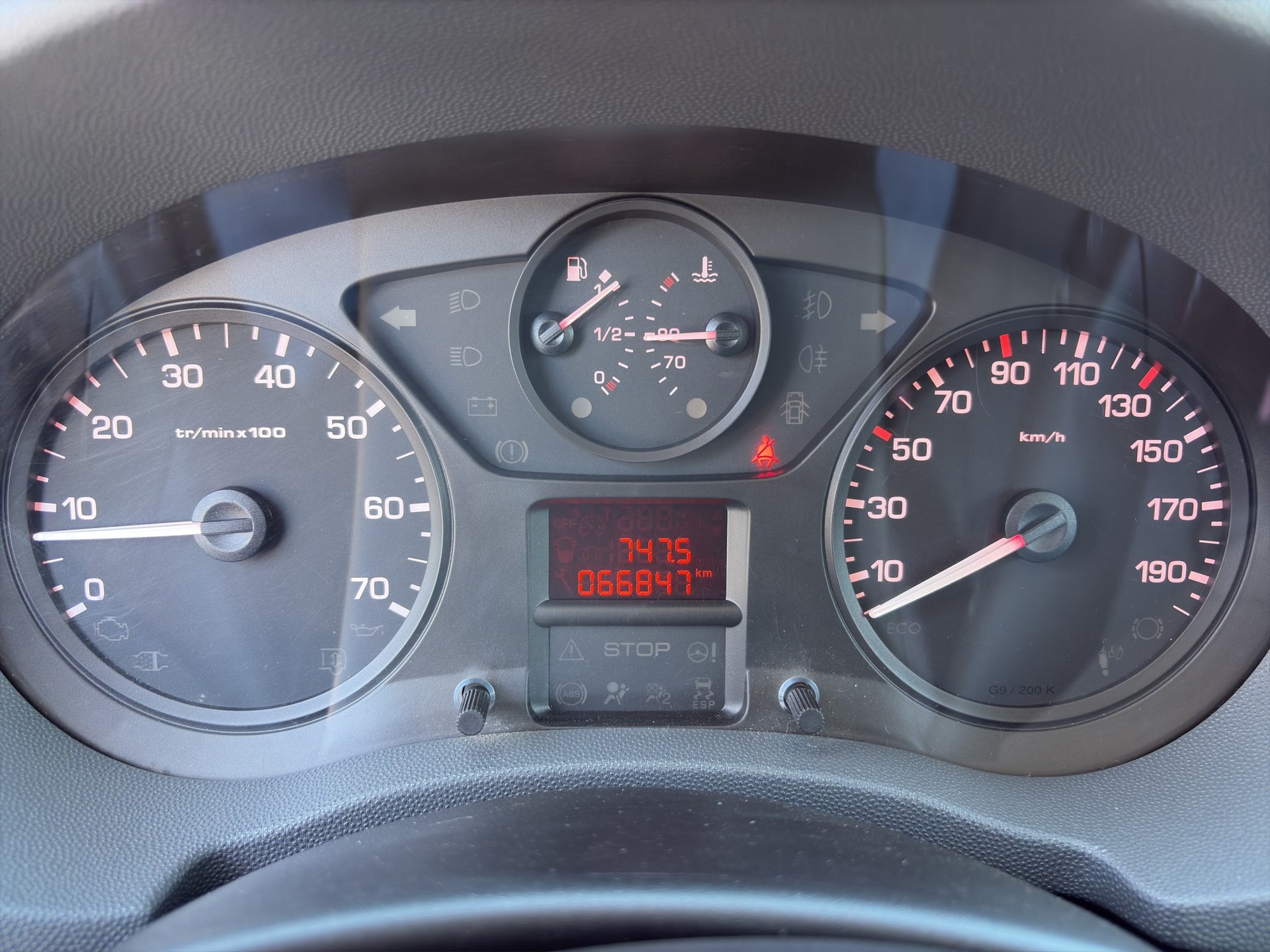 CITROEN Jumpy 2.0 HDi L2H1 Attraction-image-13