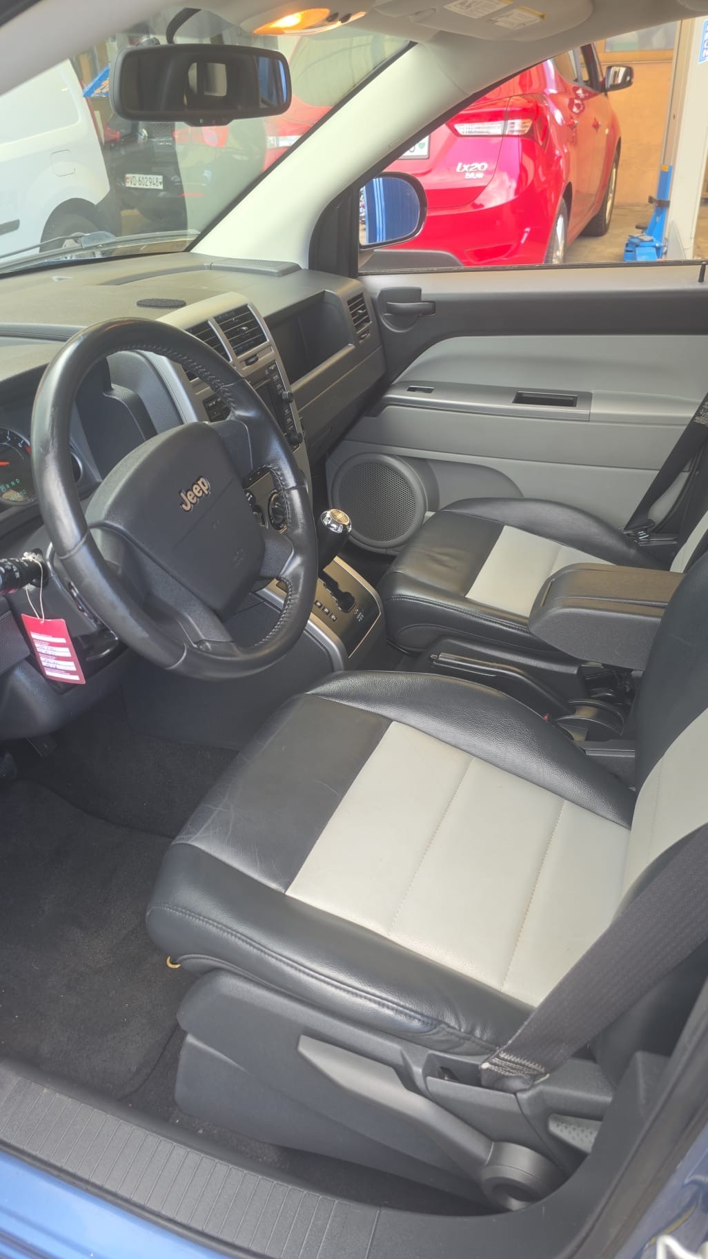 JEEP Compass 2.4 Limited-image-4