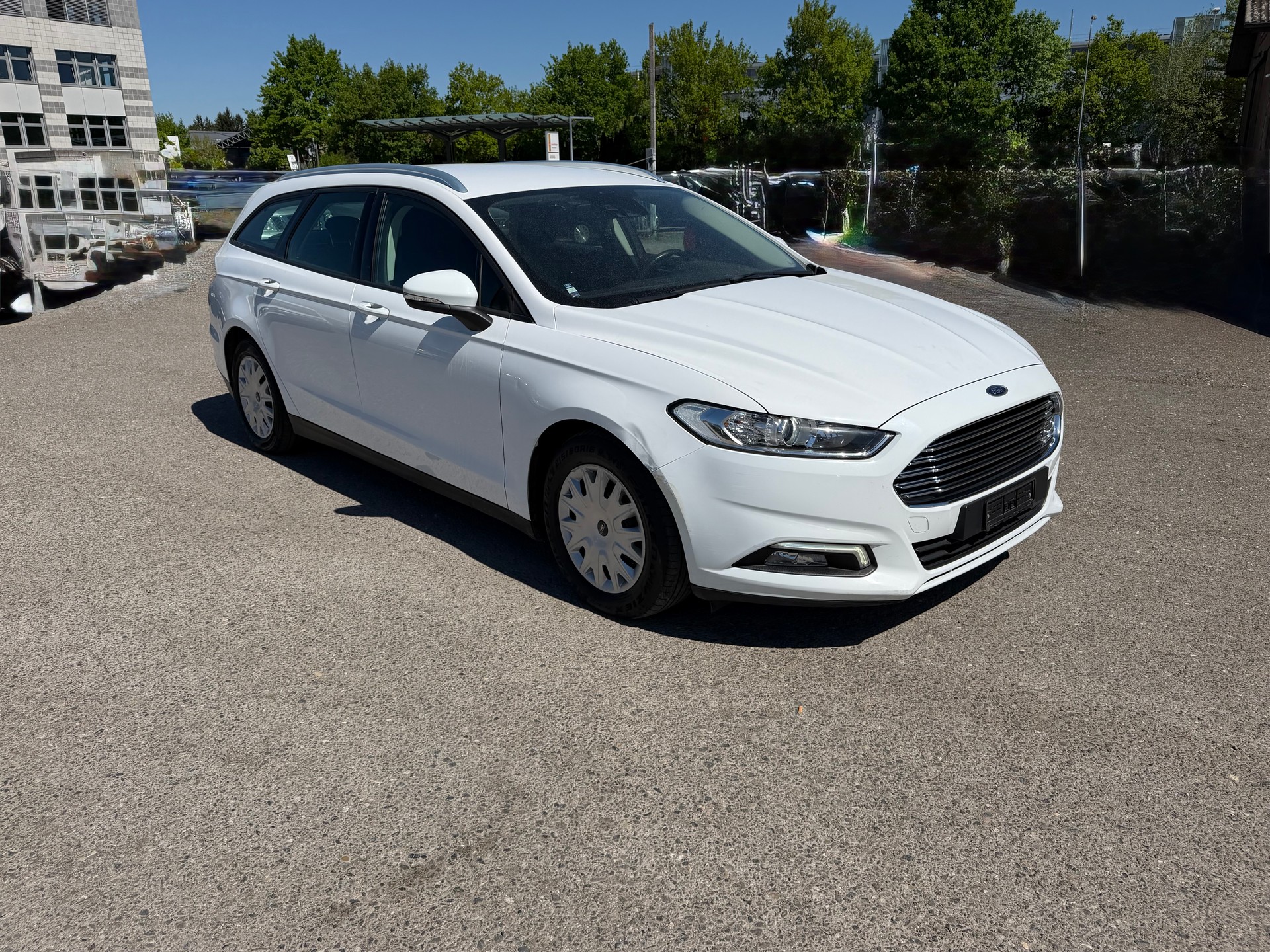 FORD Mondeo 2.0 TDCi Ambiente Powershift-showroom-element-2