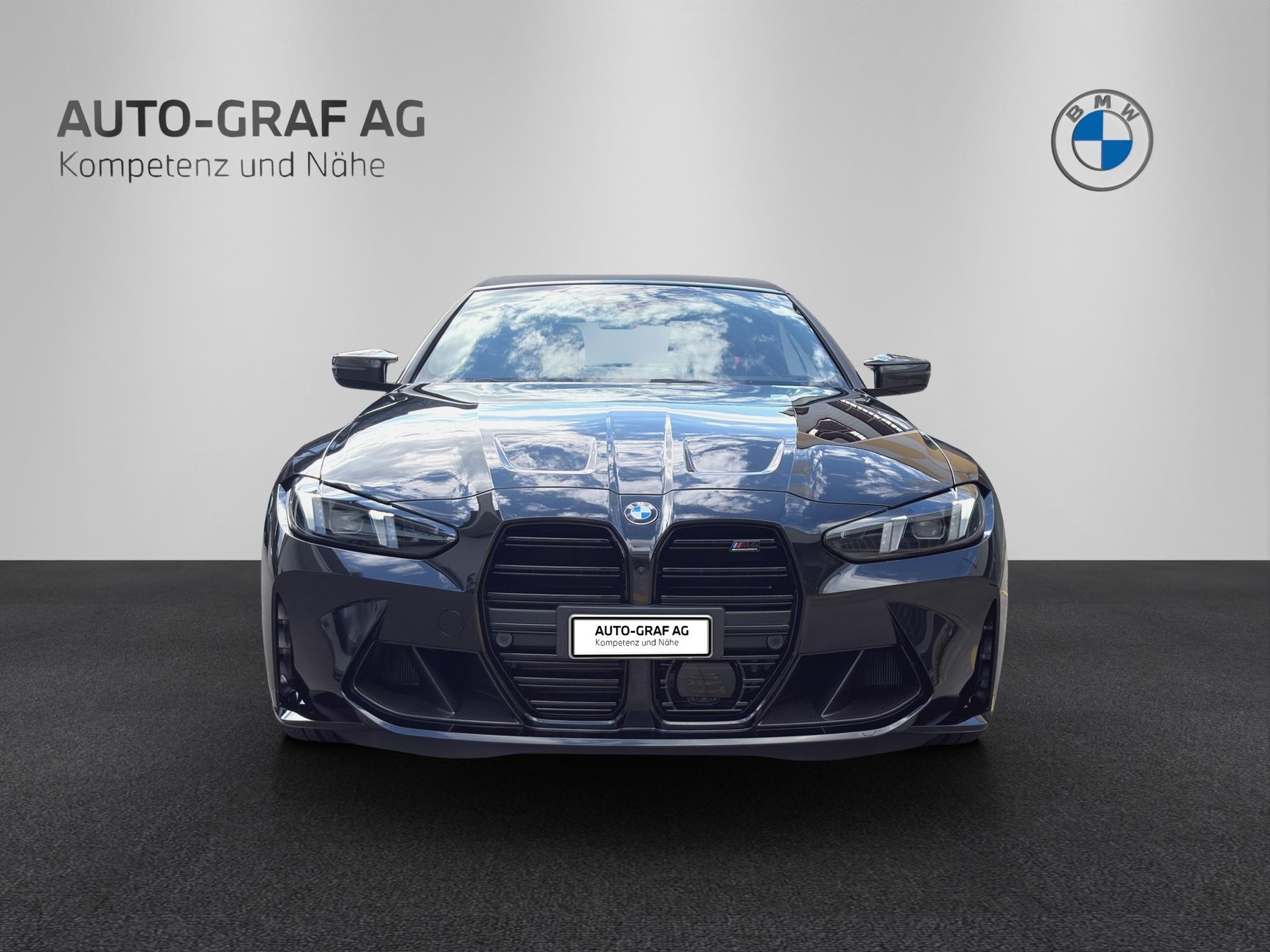BMW M4 Competition xDrive Cabrio-image-7