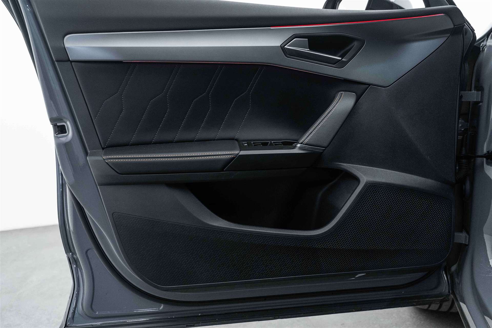 CUPRA Formentor 2.0TSI 4Drive Inicio DSG-image-6