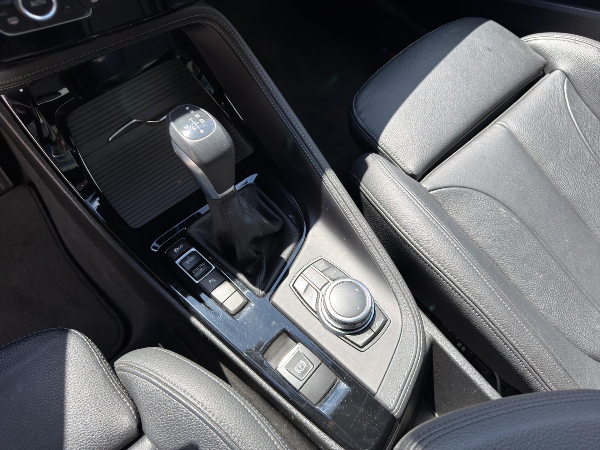BMW X1 xDrive 25e M Sport Steptronic-image-14