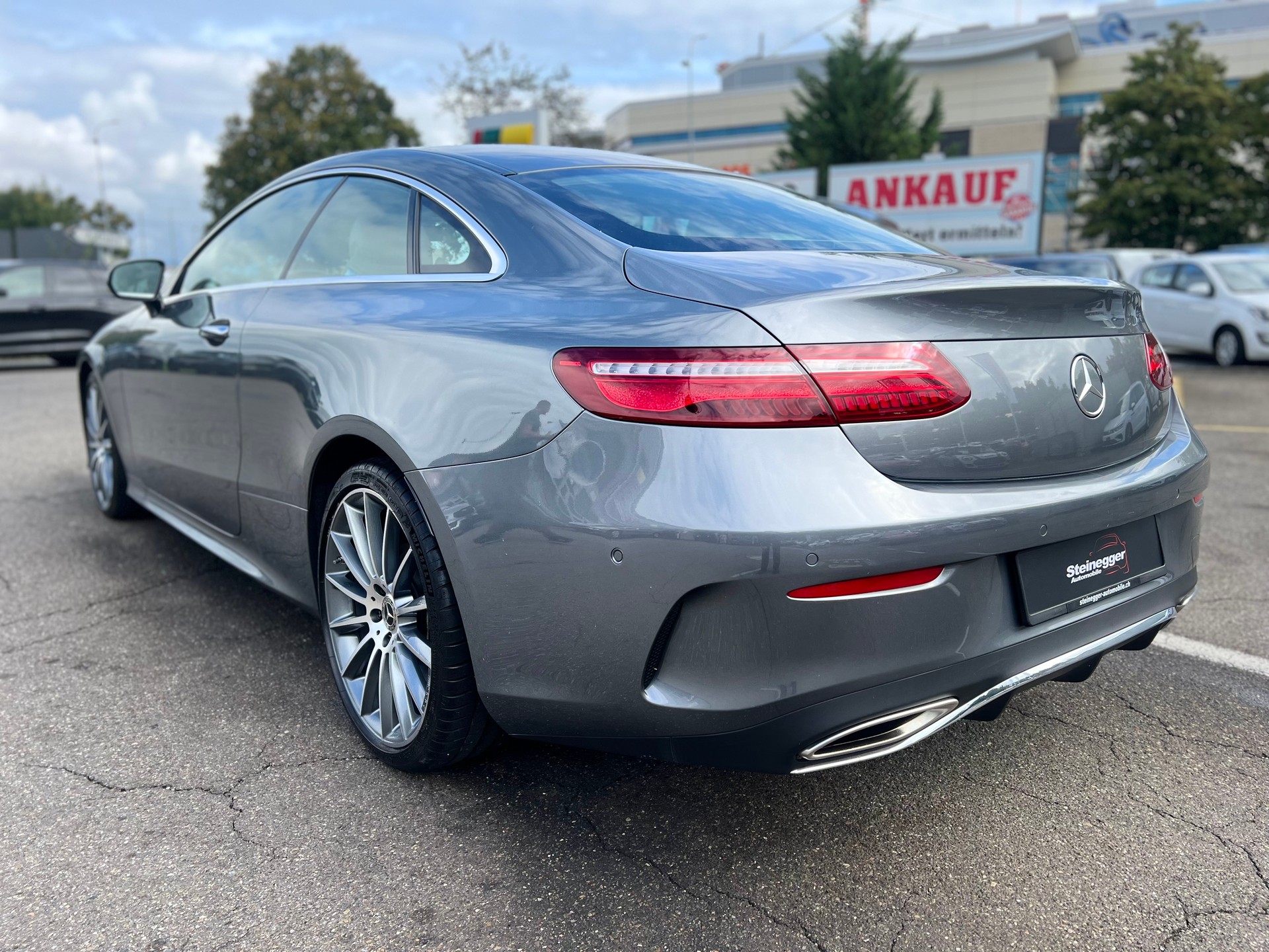 MERCEDES-BENZ E 400 Coupé AMG Line 4 Matic 9G-Tronic-image-6