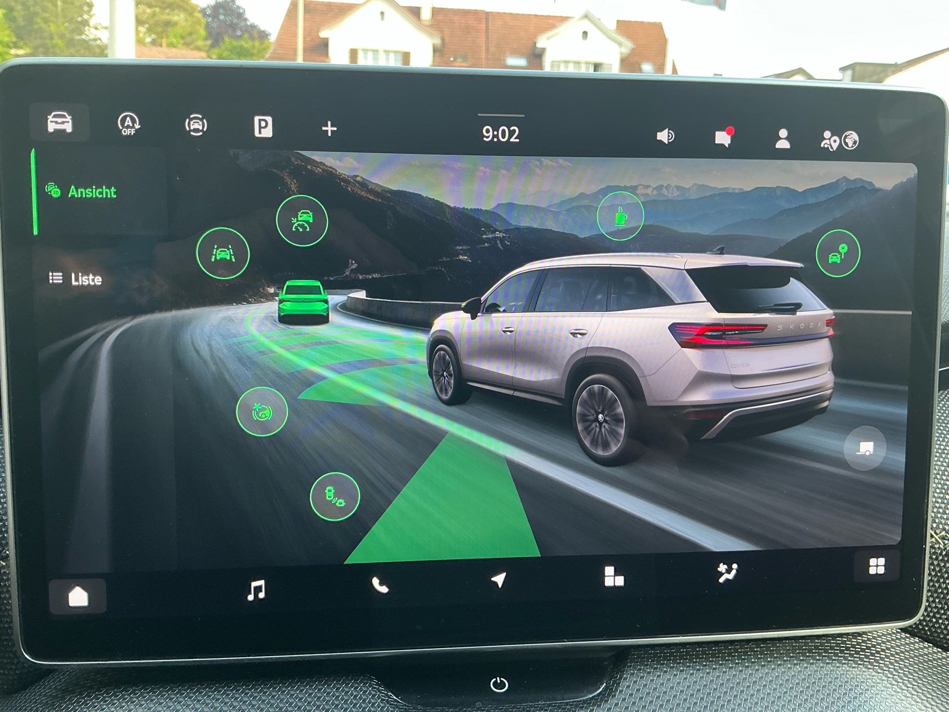SKODA Kodiaq 2.0 TSI 204 PS 4x4 SELECTION *** PANORAMAGLASDACH, ANHÄNGEKUPPLUNG & 7 SITZER ***-image-16
