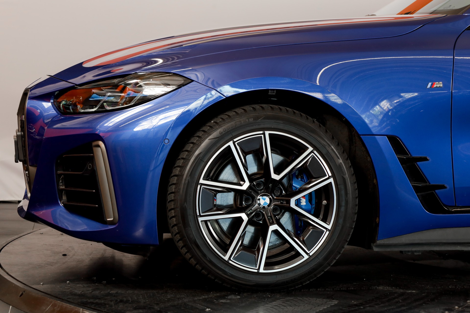 BMW i4 M50-image-7