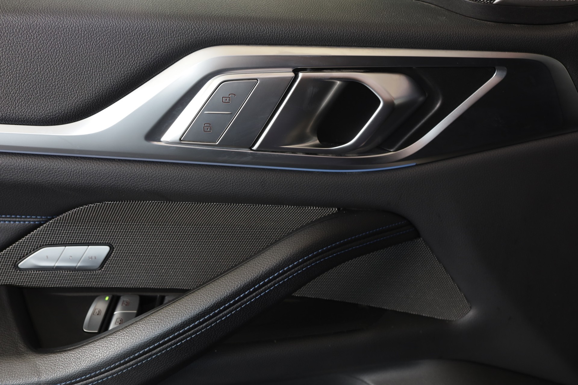 BMW i4 M50-image-11