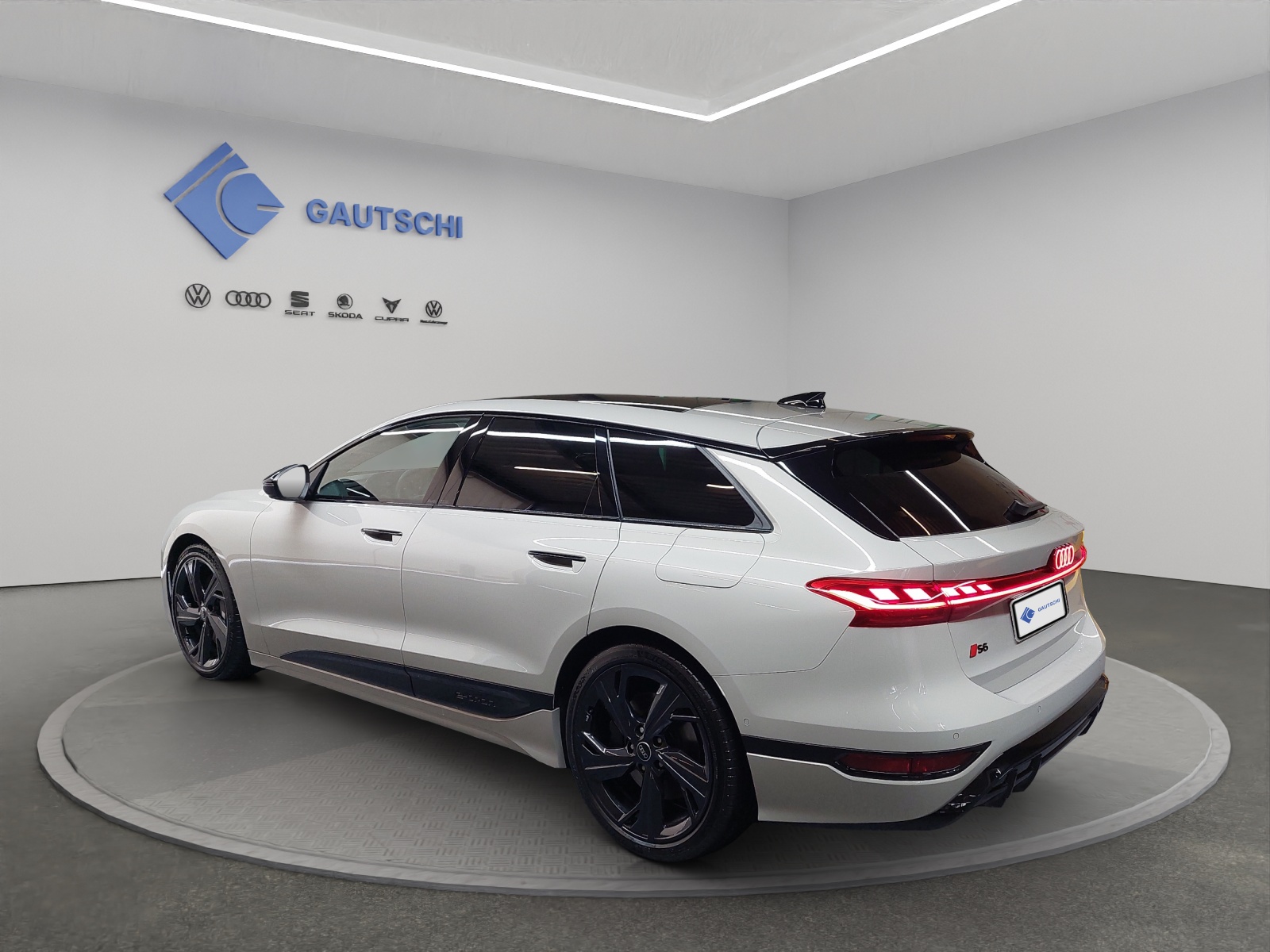 AUDI S6 Avant e-tron quattro-image-2