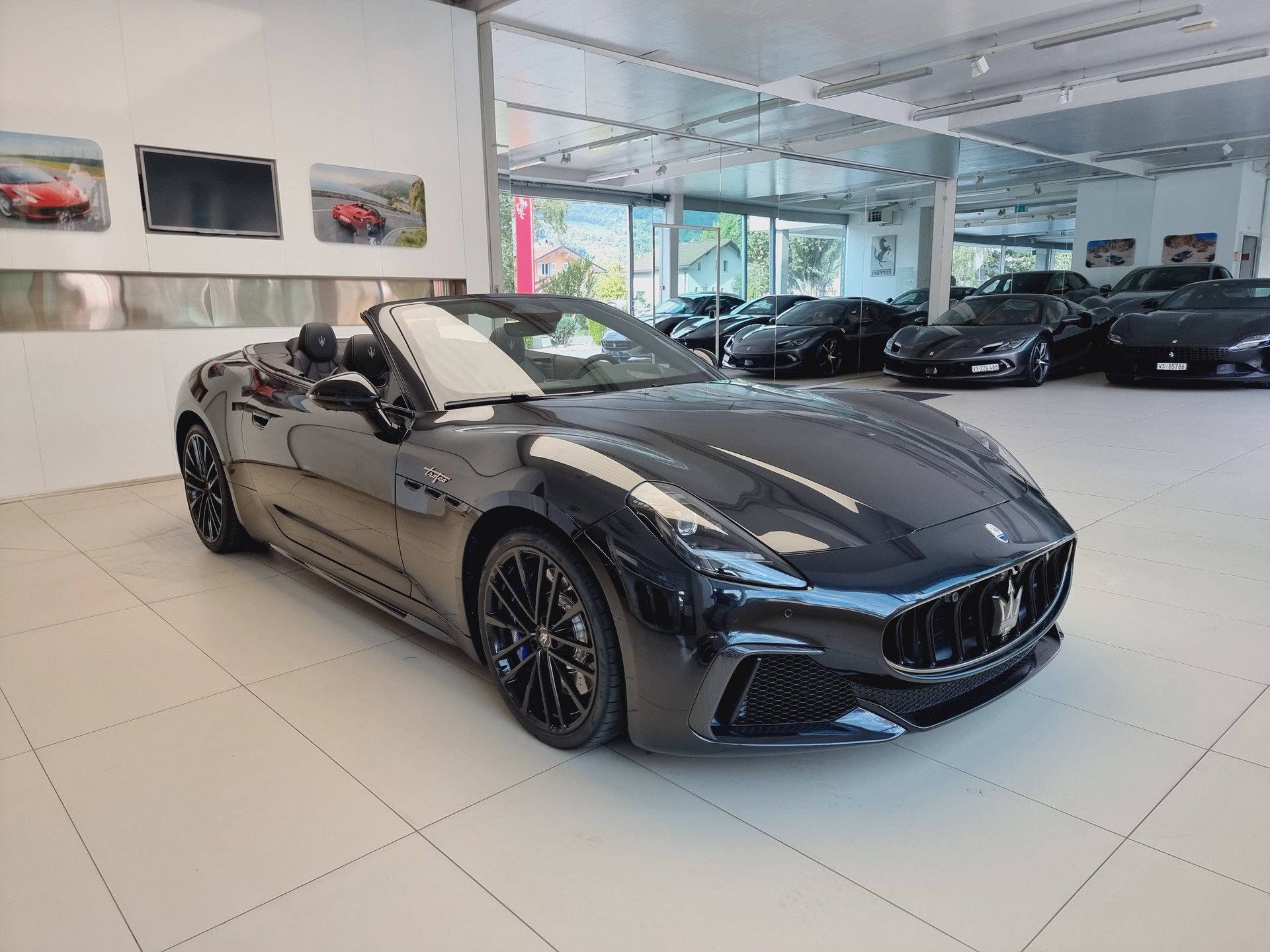 MASERATI GranCabrio Trofeo-image-2