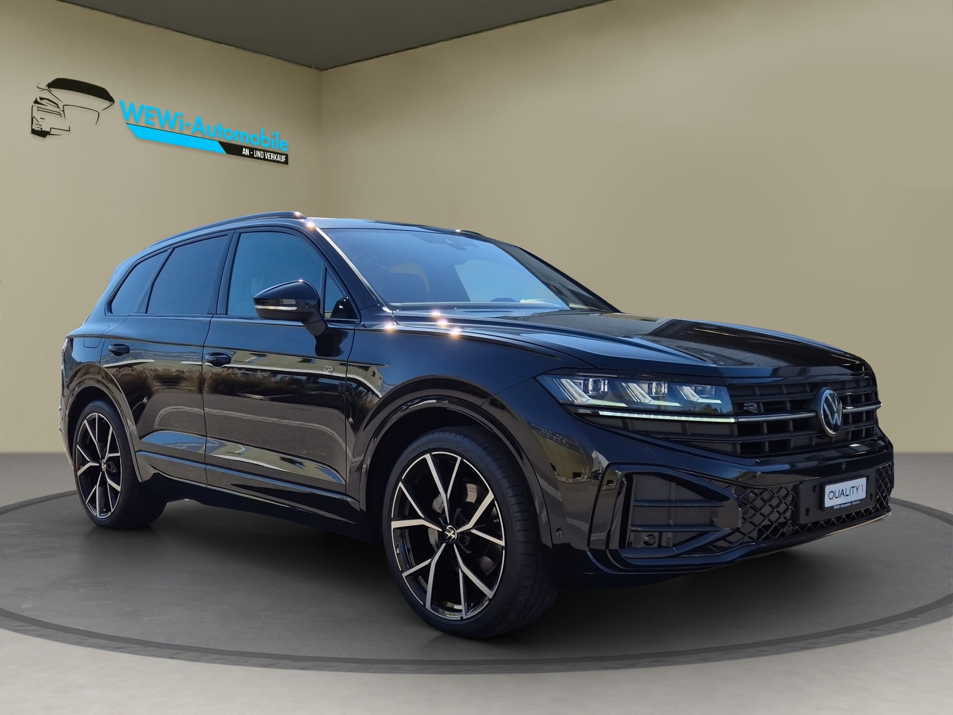 VW Touareg 3.0 TDI R-Line Tiptronic-image-6