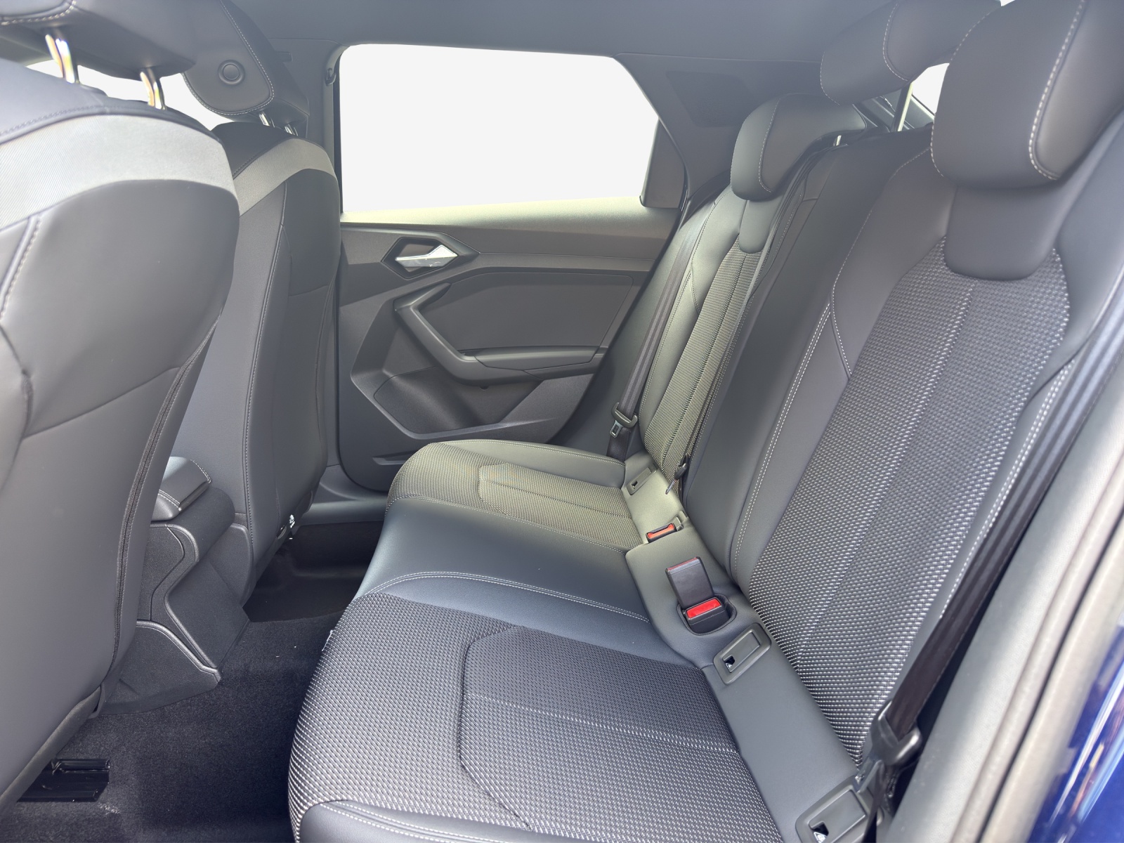 AUDI A1 Sportback 30 TFSI S-tronic-image-11