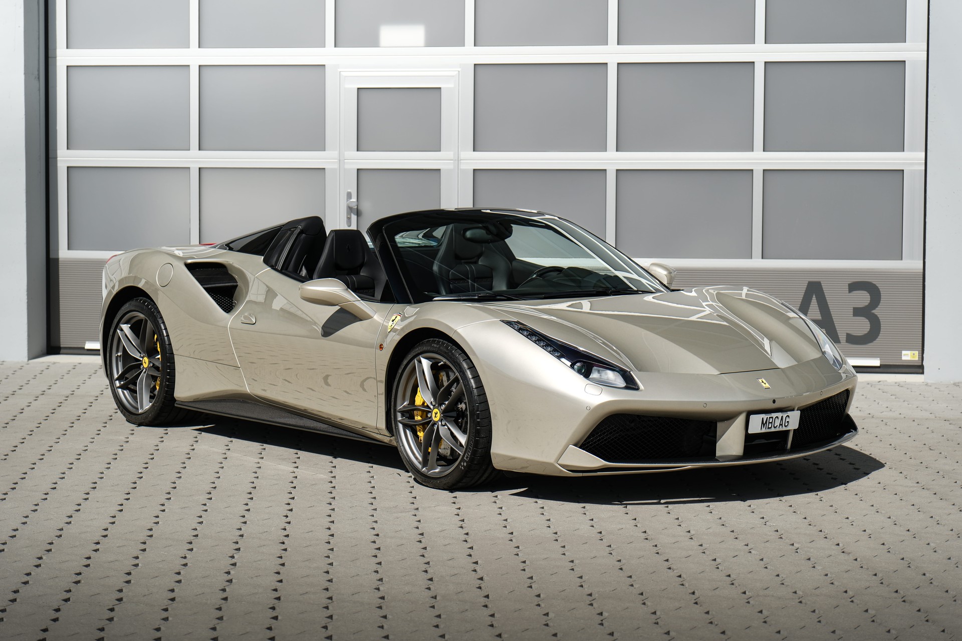 FERRARI 488 Spider 3.9 V8