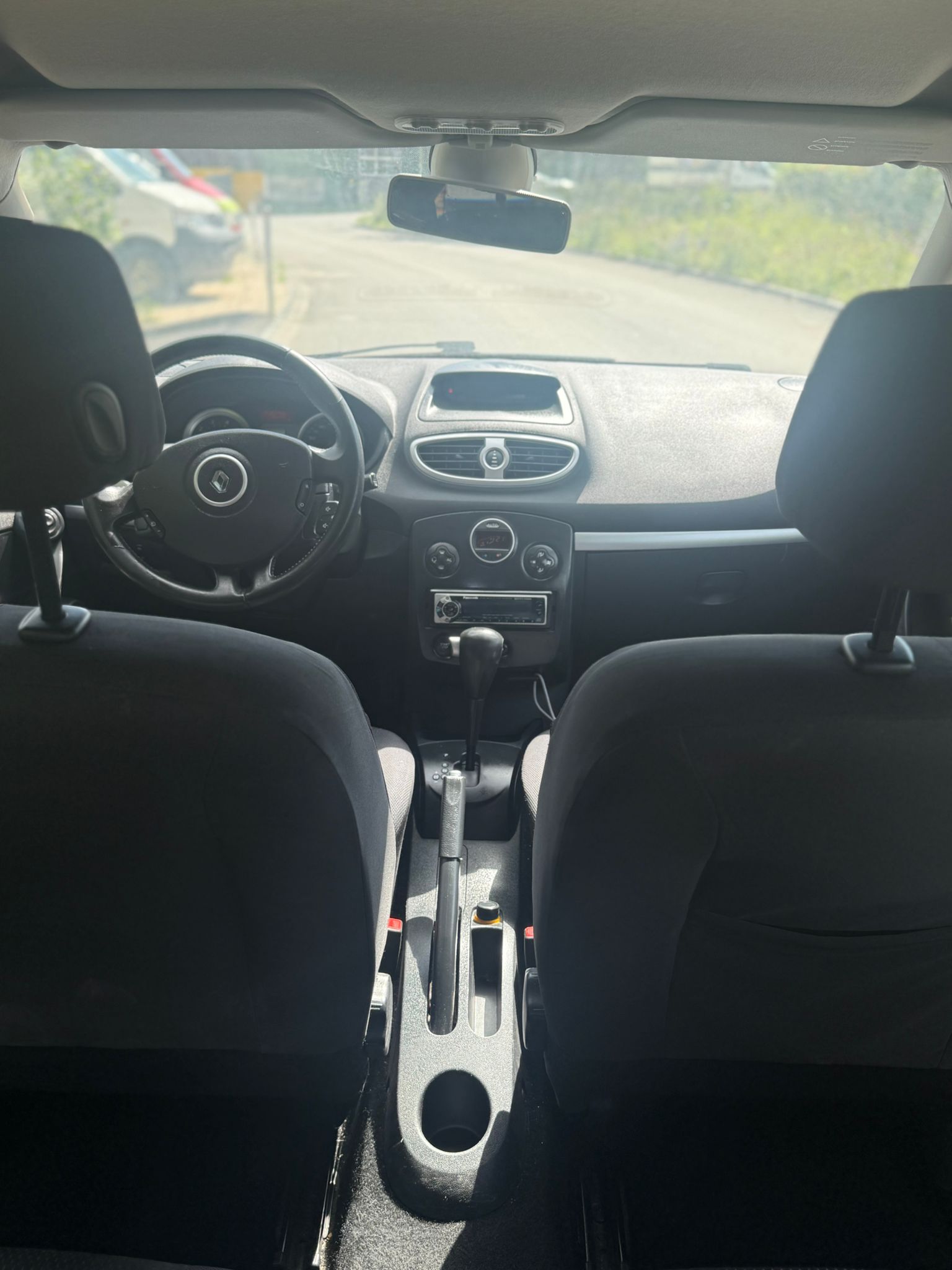 RENAULT Clio 1.6 16V Exception-image-9