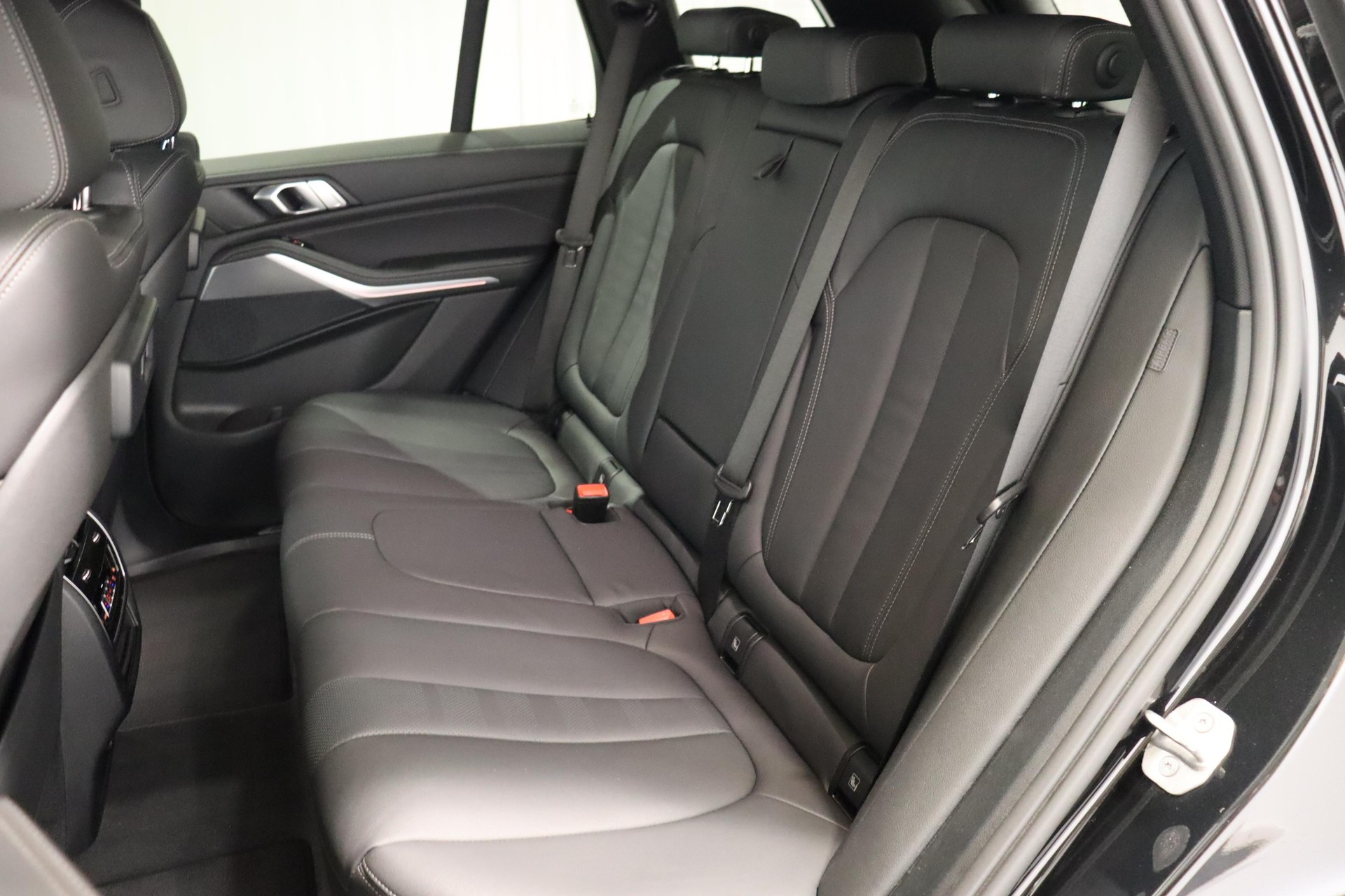 BMW X5 40i xDrive SAG-image-9