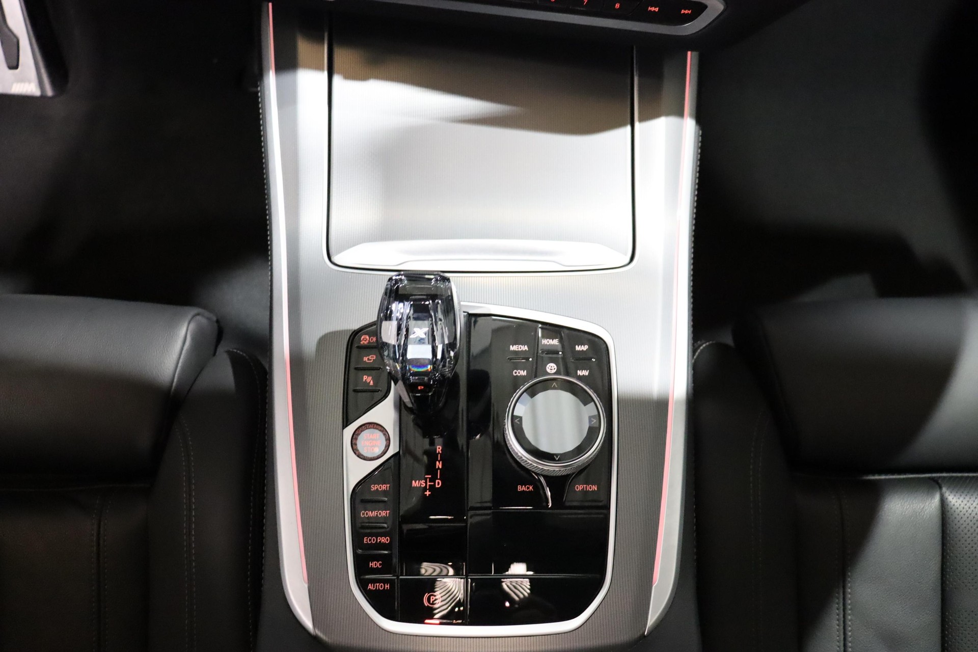 BMW X5 40i xDrive SAG-image-10