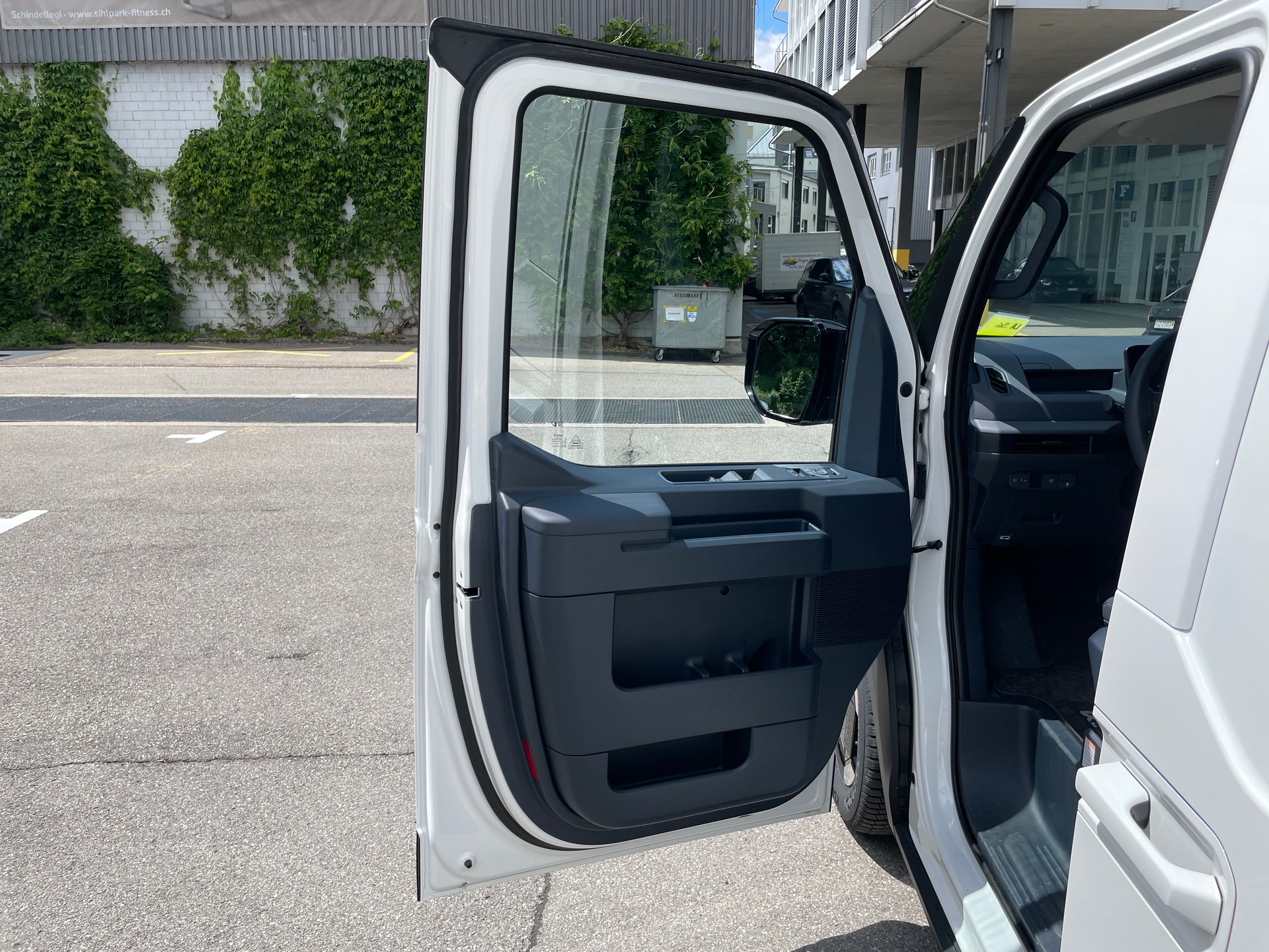 KIA PV5 Cargo 71.2 kWh Elite, mit Wärmepumpe mit 2-Schiebetüren-image-8