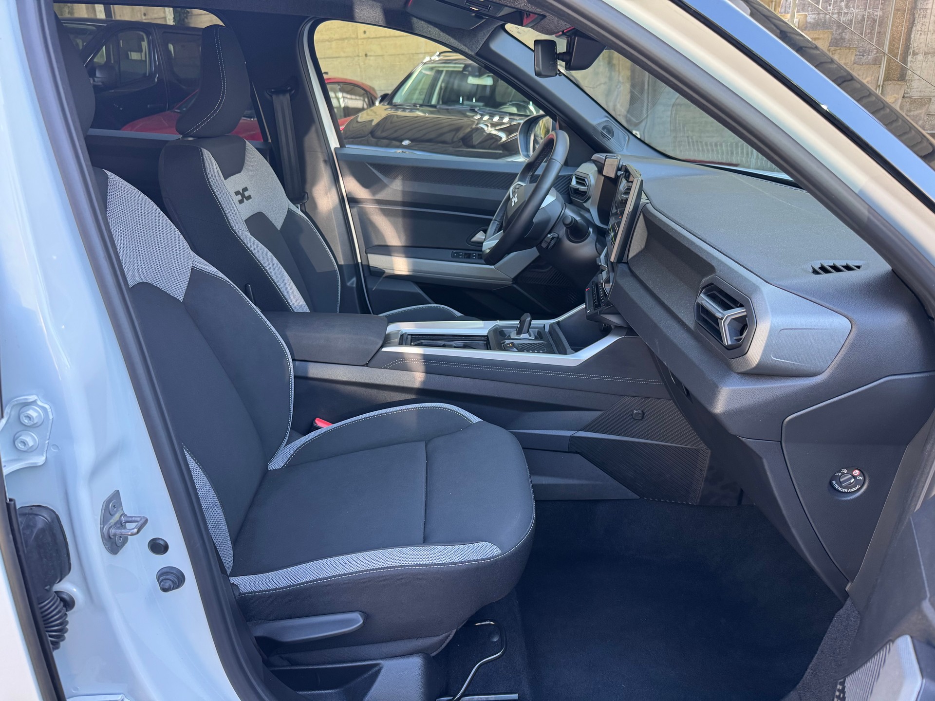 DACIA Bigster HEV 155 Journey-image-8