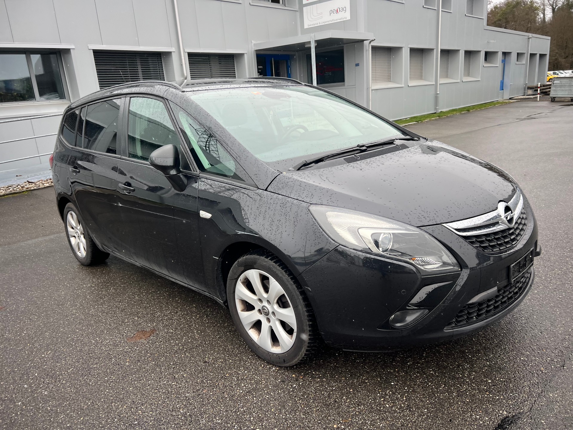 OPEL Zafira Tourer 1.4i 16V Turbo Cosmo Automatic-image-1