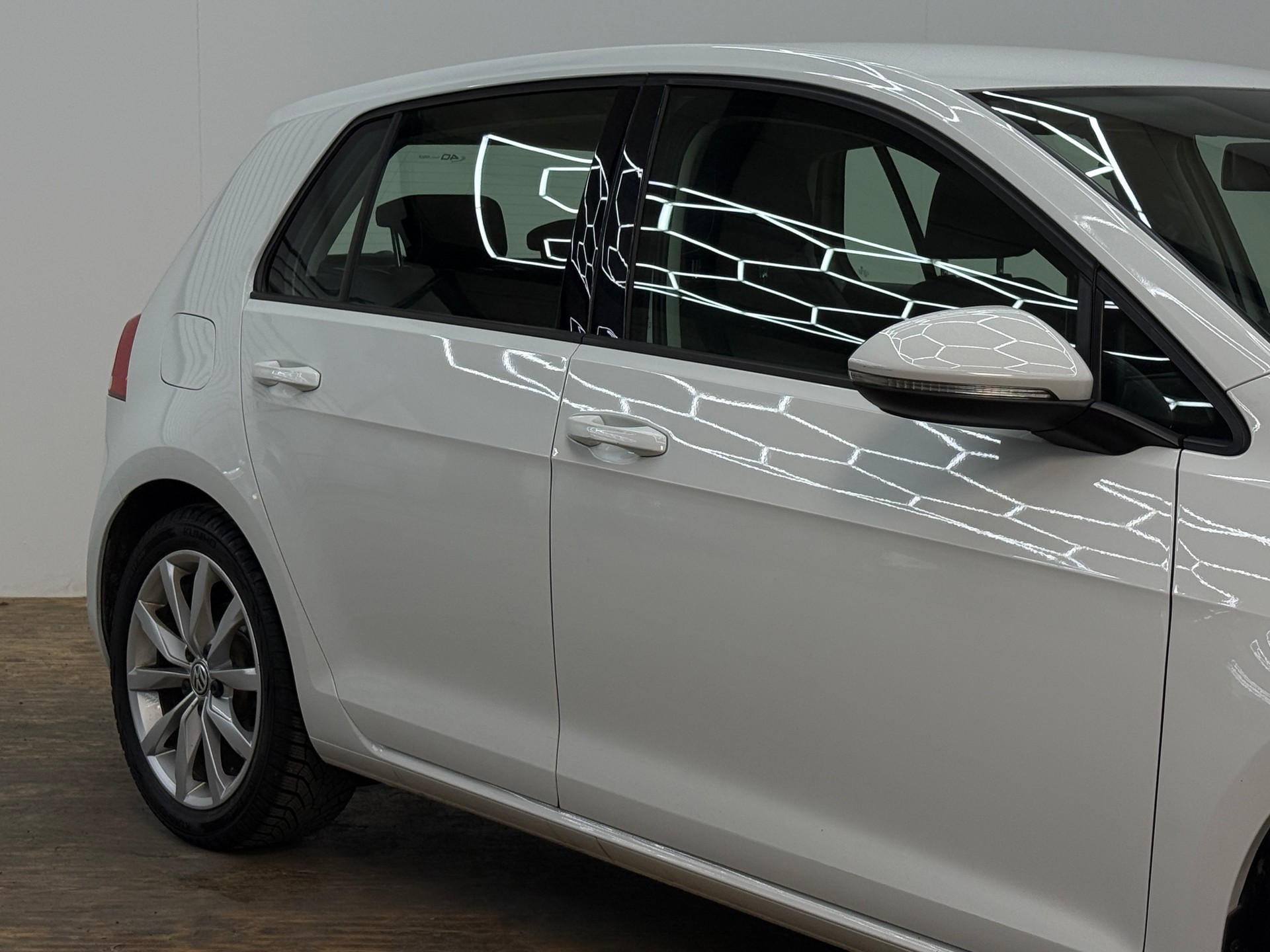 VW Golf 2.0 TDI Highline 4Motion-image-16
